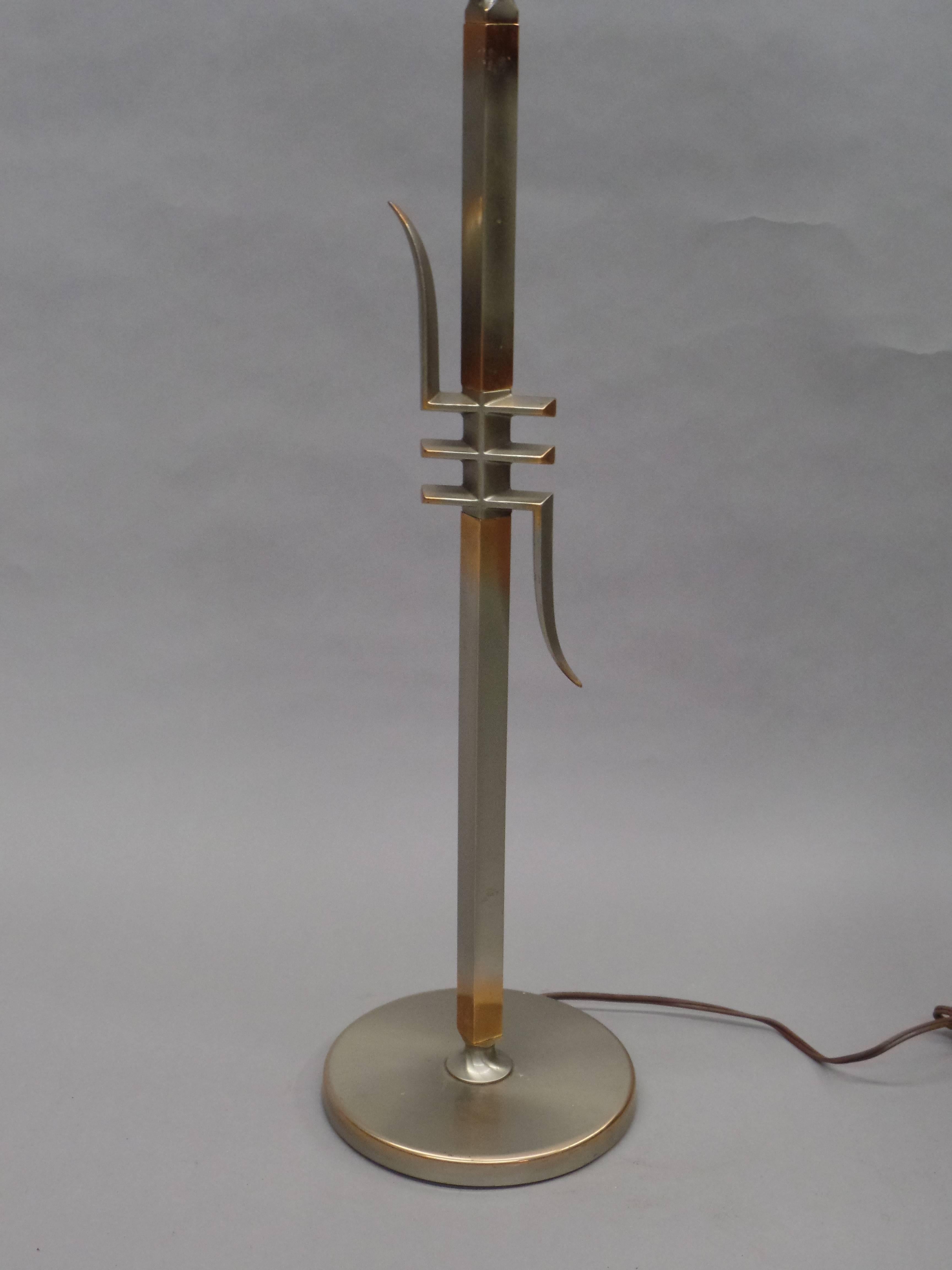 Hand-Crafted Pair of Mid-Century Modern Nickeled Copper Table Lamps Attributed to James Mont For Sale