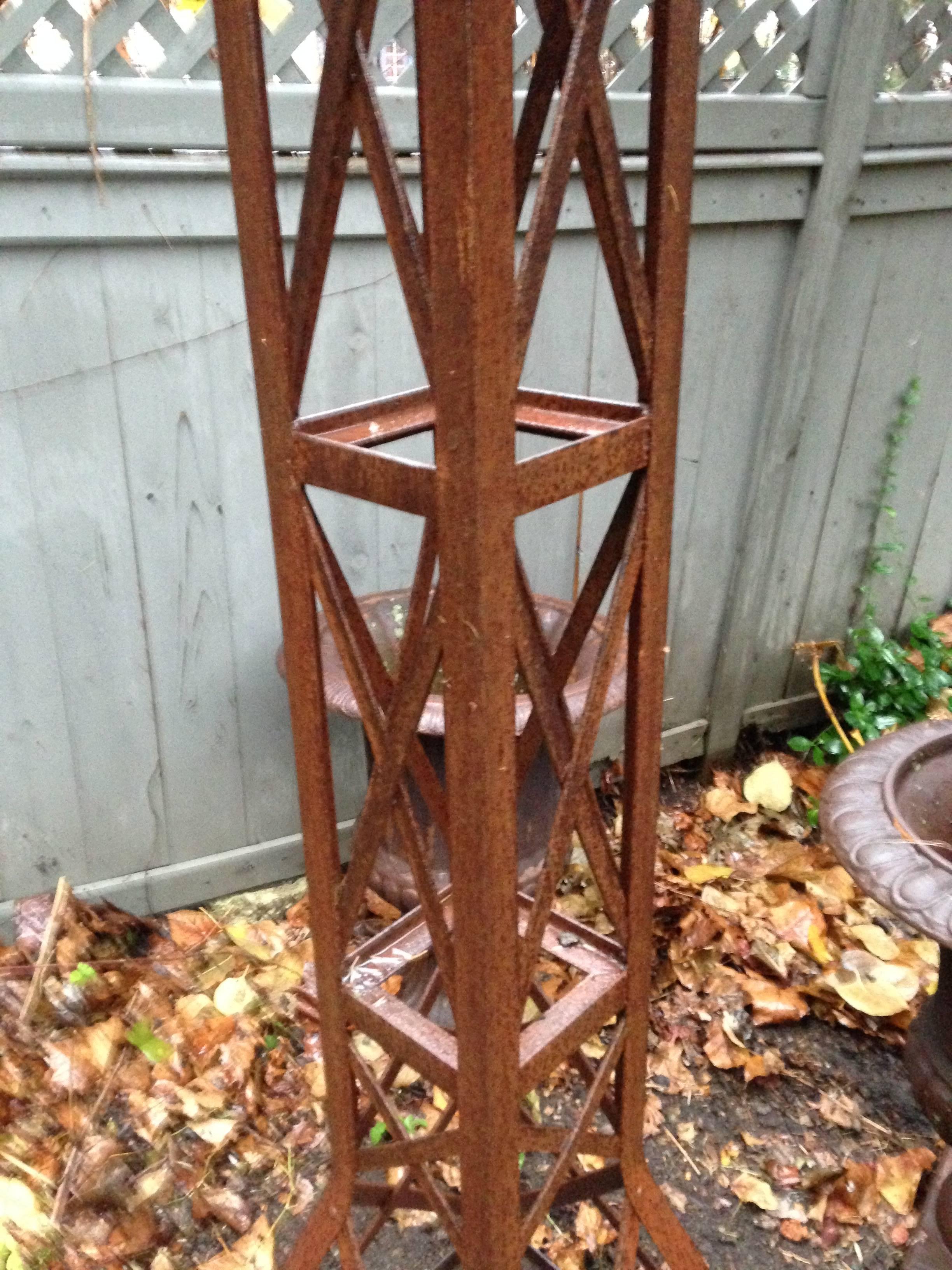 Rare Large French Early Modern Iron Sculpture / Eiffel Tower Obelisk, 1920 In Excellent Condition For Sale In New York, NY