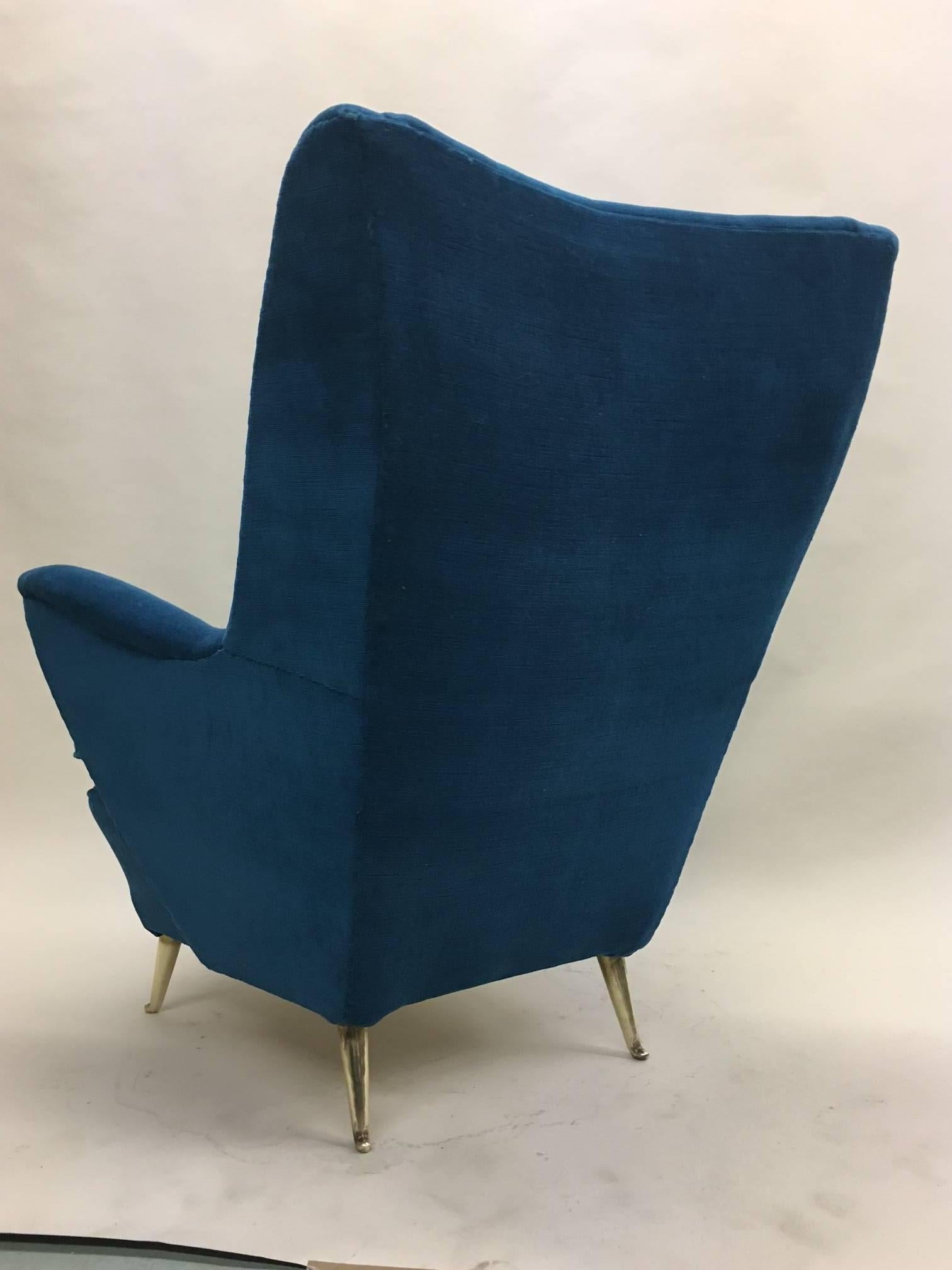Pair of Large Italian Mid-Century Wingback Lounge Chairs by Arredamenti ISA  3
