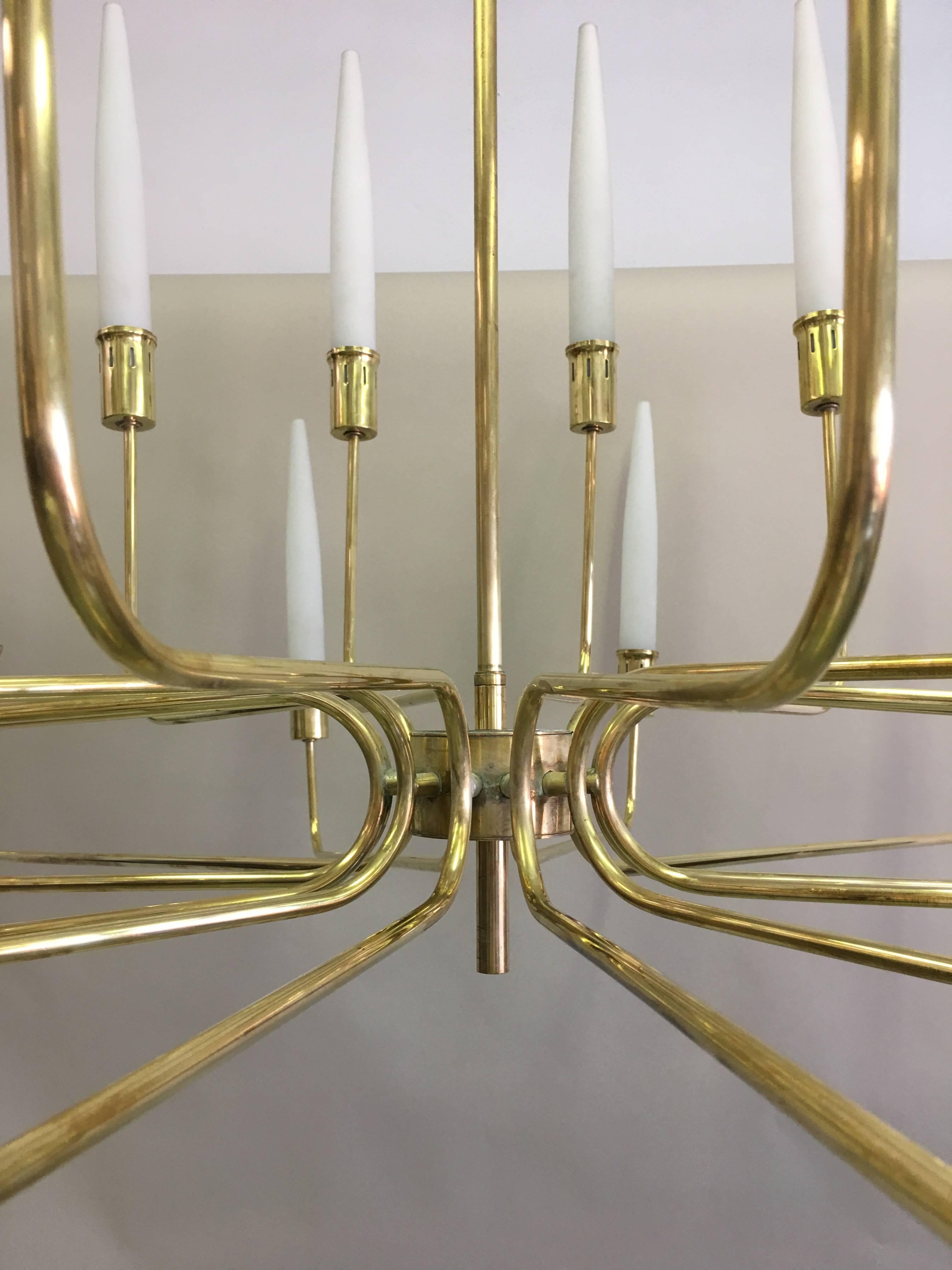 Mid-Century Modern Large Italian Modern Neoclassical Brass & Satin Glass Chandelier, Fontana Arte For Sale