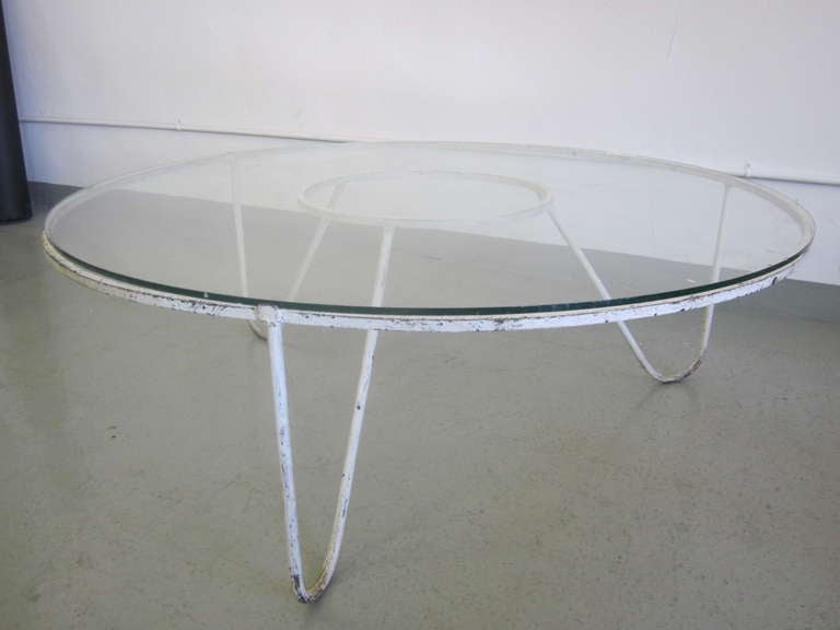 Large French Minimalist Iron Coffee Table in the Style of Mathieu Mategot In Good Condition For Sale In New York, NY