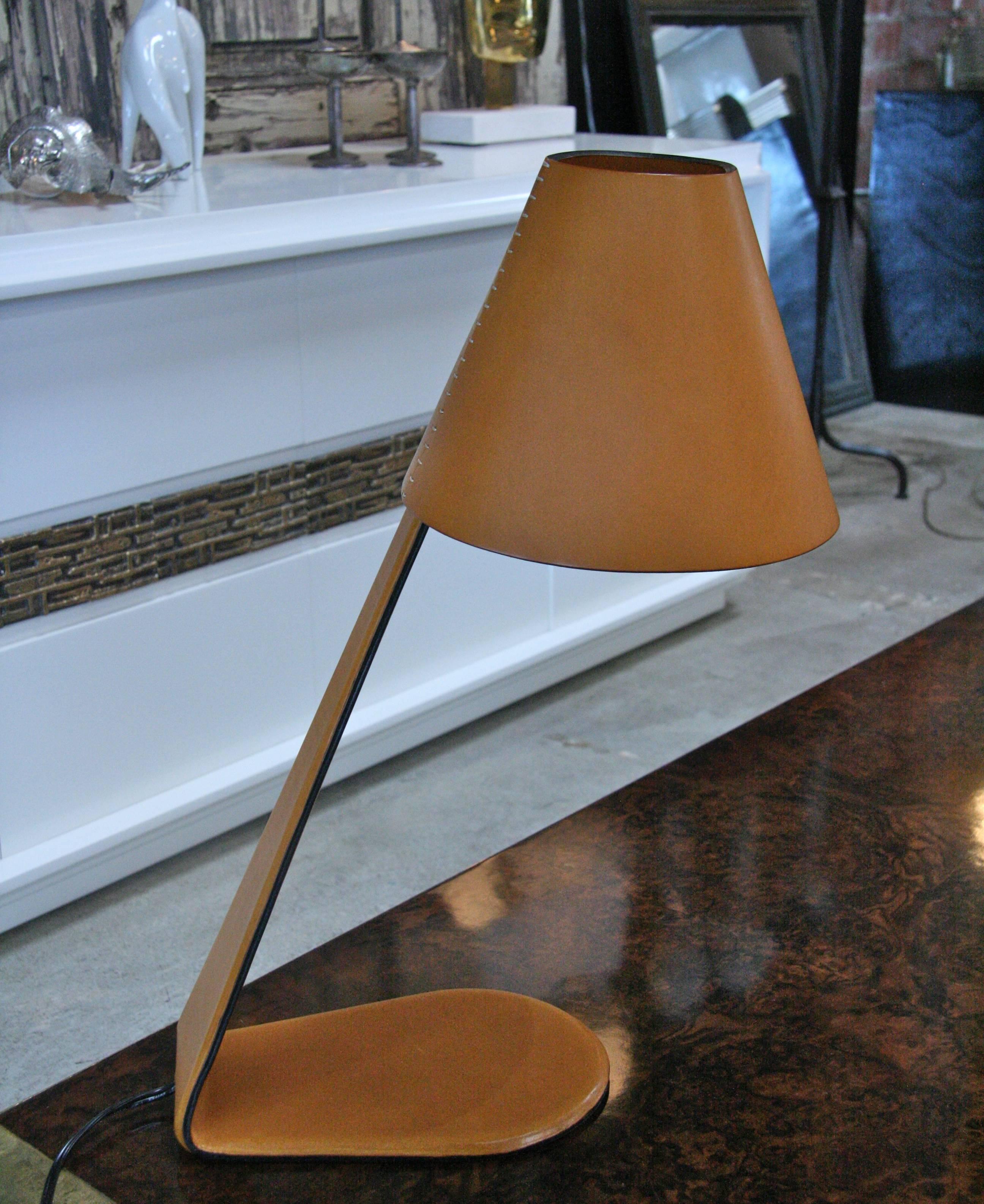 Italian Table Lamp in Leather 4