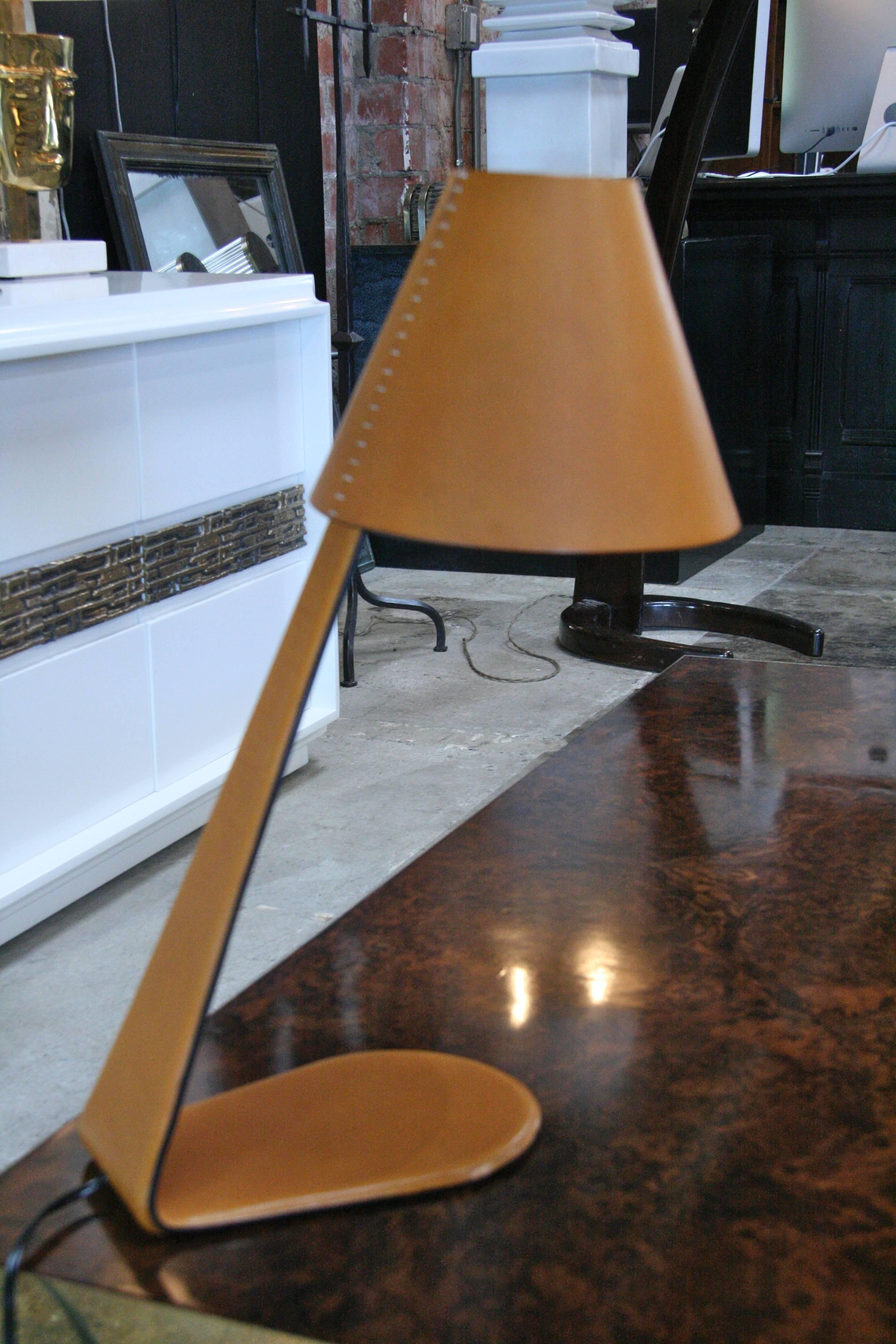 Italian Table Lamp in Leather 3