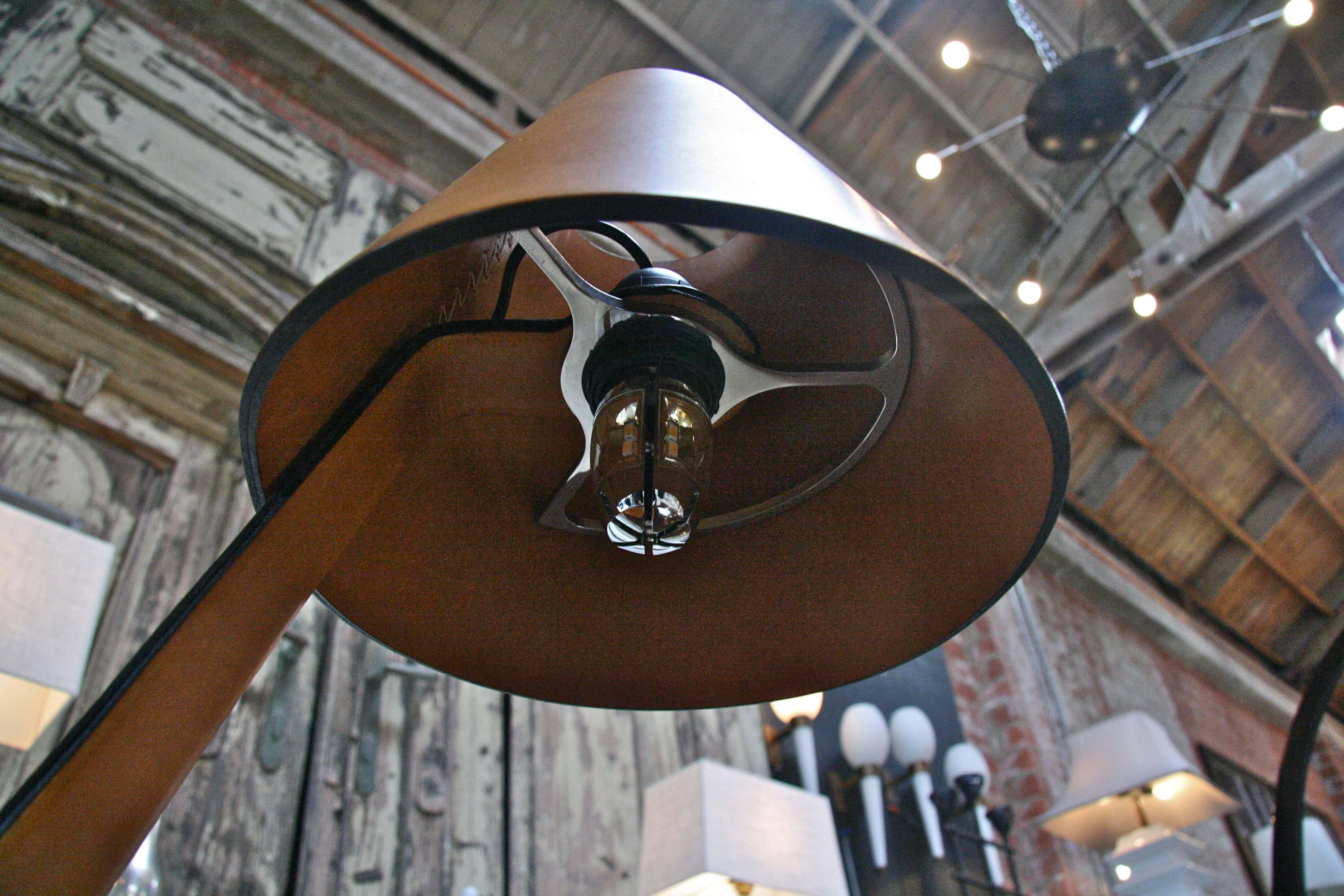 Italian Table Lamp in Leather 2