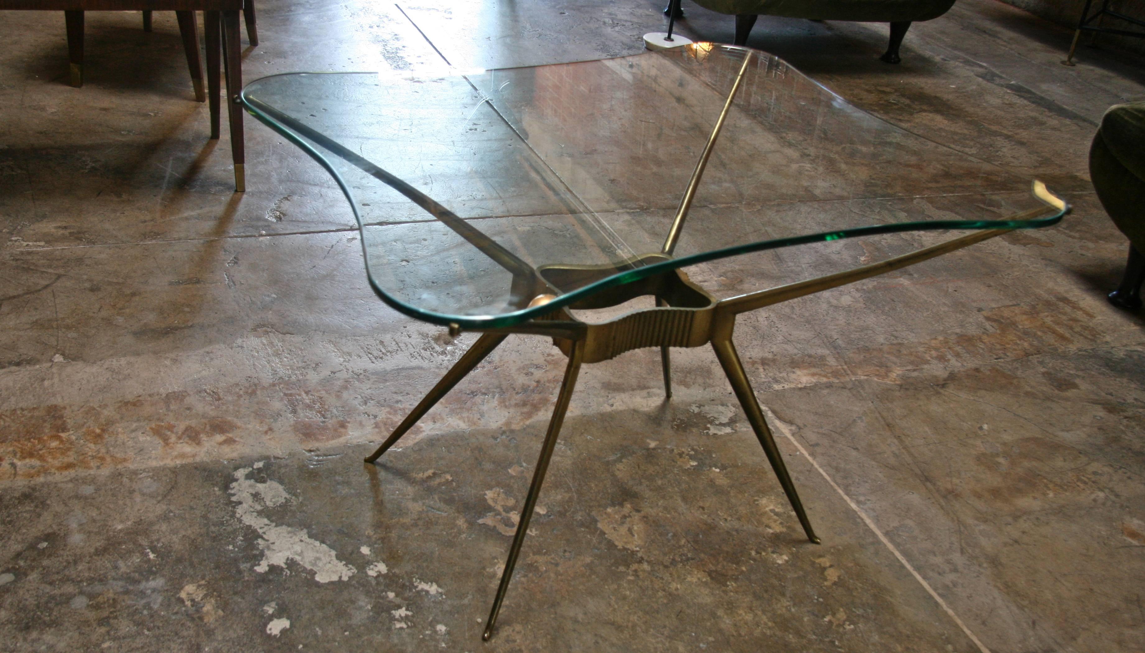 Italian 1950s Brass Cocktail Table In Excellent Condition In Los Angeles, CA