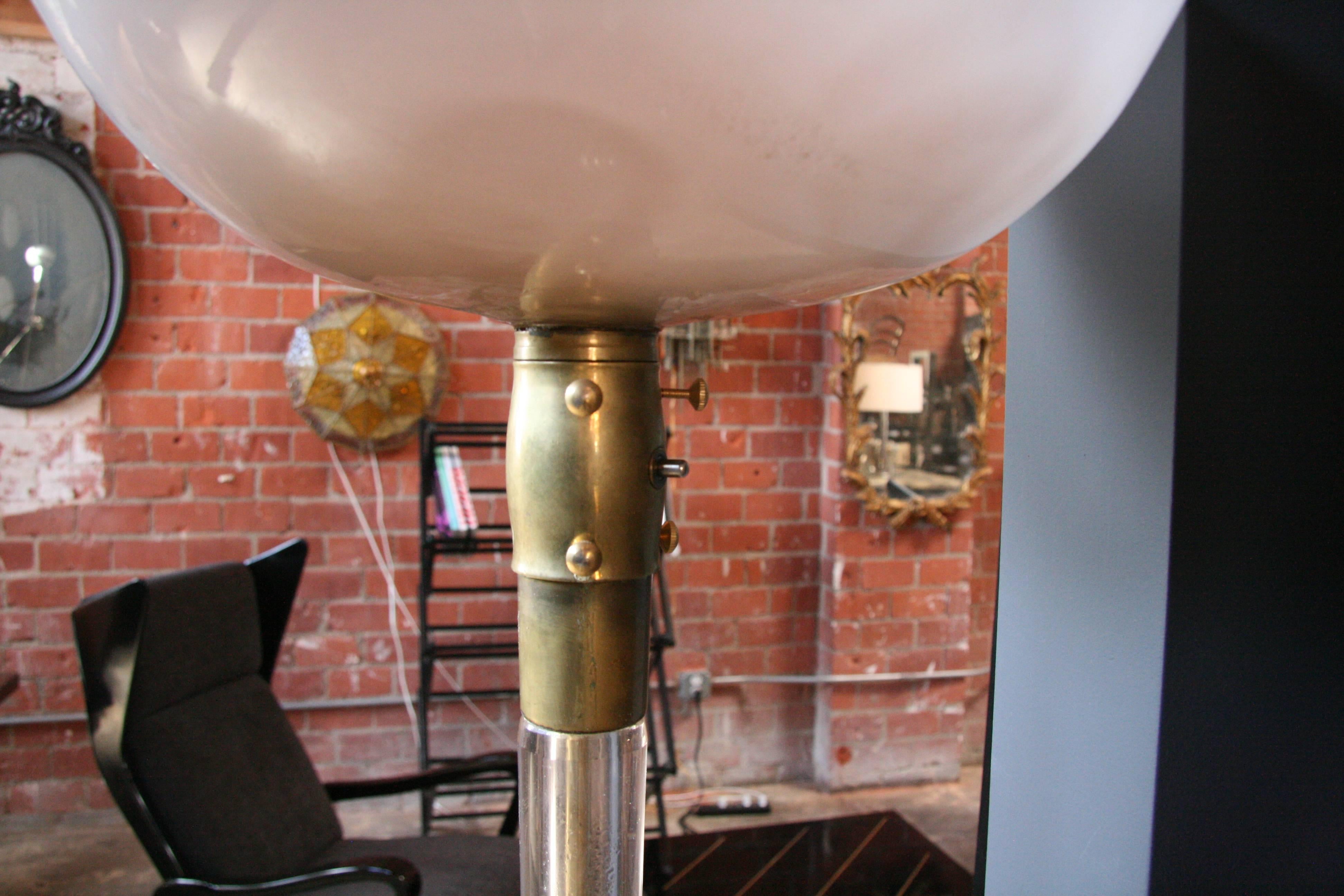 Venini Floor Lamp by Tommaso Buzzi  In Excellent Condition In Los Angeles, CA