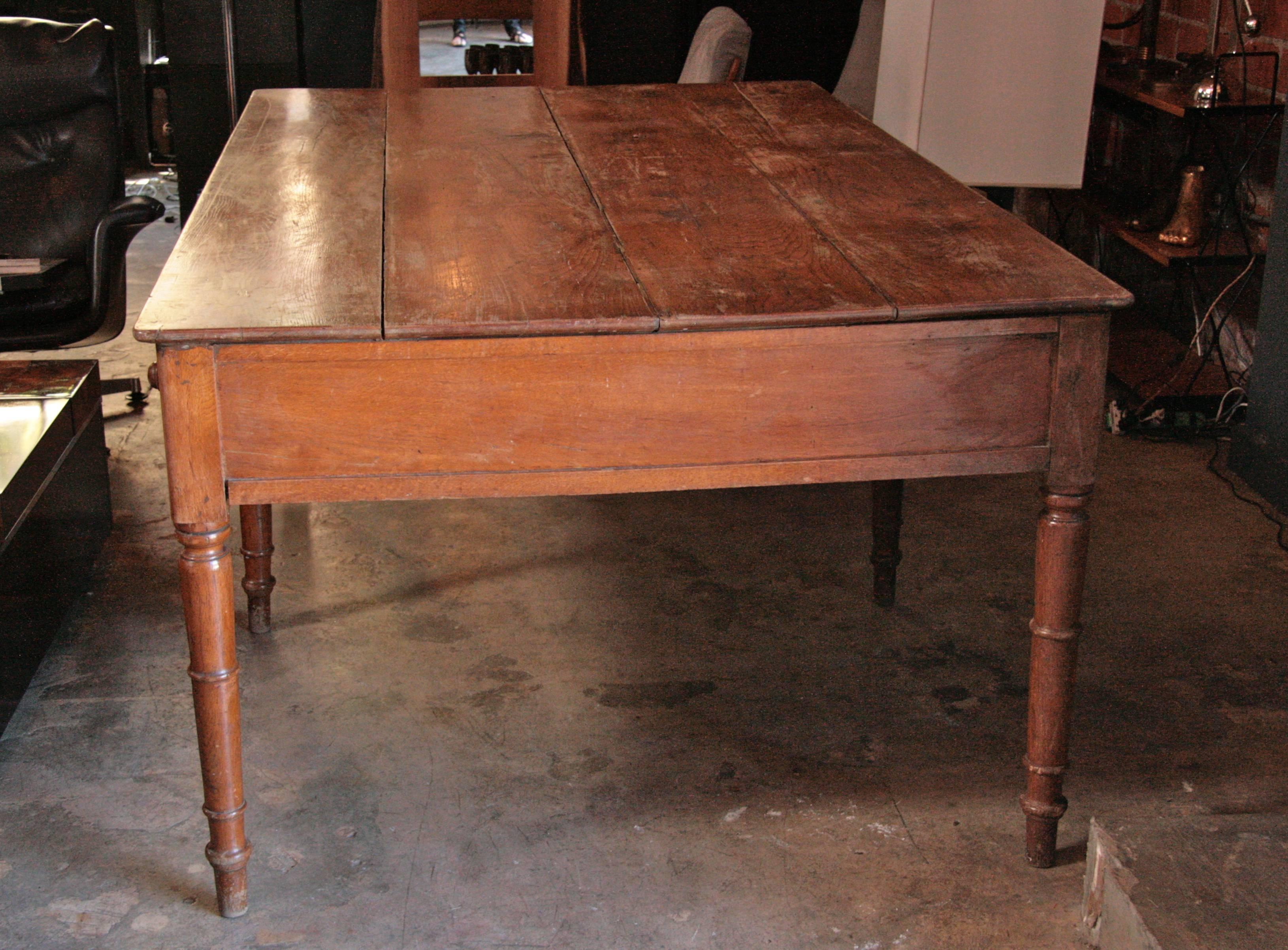 Italian Table 19th Century Table with Four Drawers In Good Condition In Los Angeles, CA