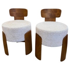 Pair of Italian Modernist Chair in Walnut and Ivory Bouclé, 1970s