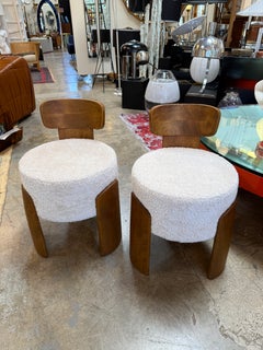 Pair of Italian Modernist Chair in Walnut and Ivory Bouclé, 1970s