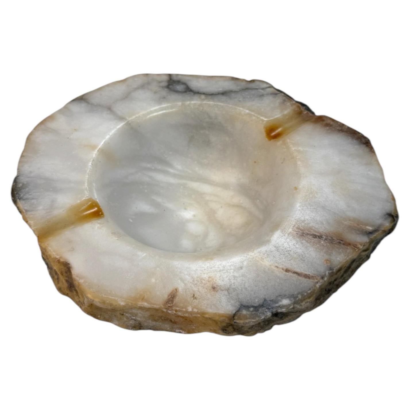 Vintage Natural-Edge Marble Ashtray – White & Gray Veined Stone