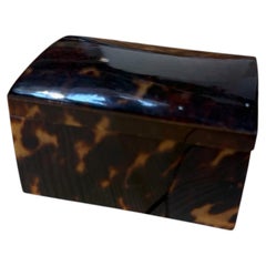 Tortoiseshell-Pattern Lacquered Dome-Top Trinket Box