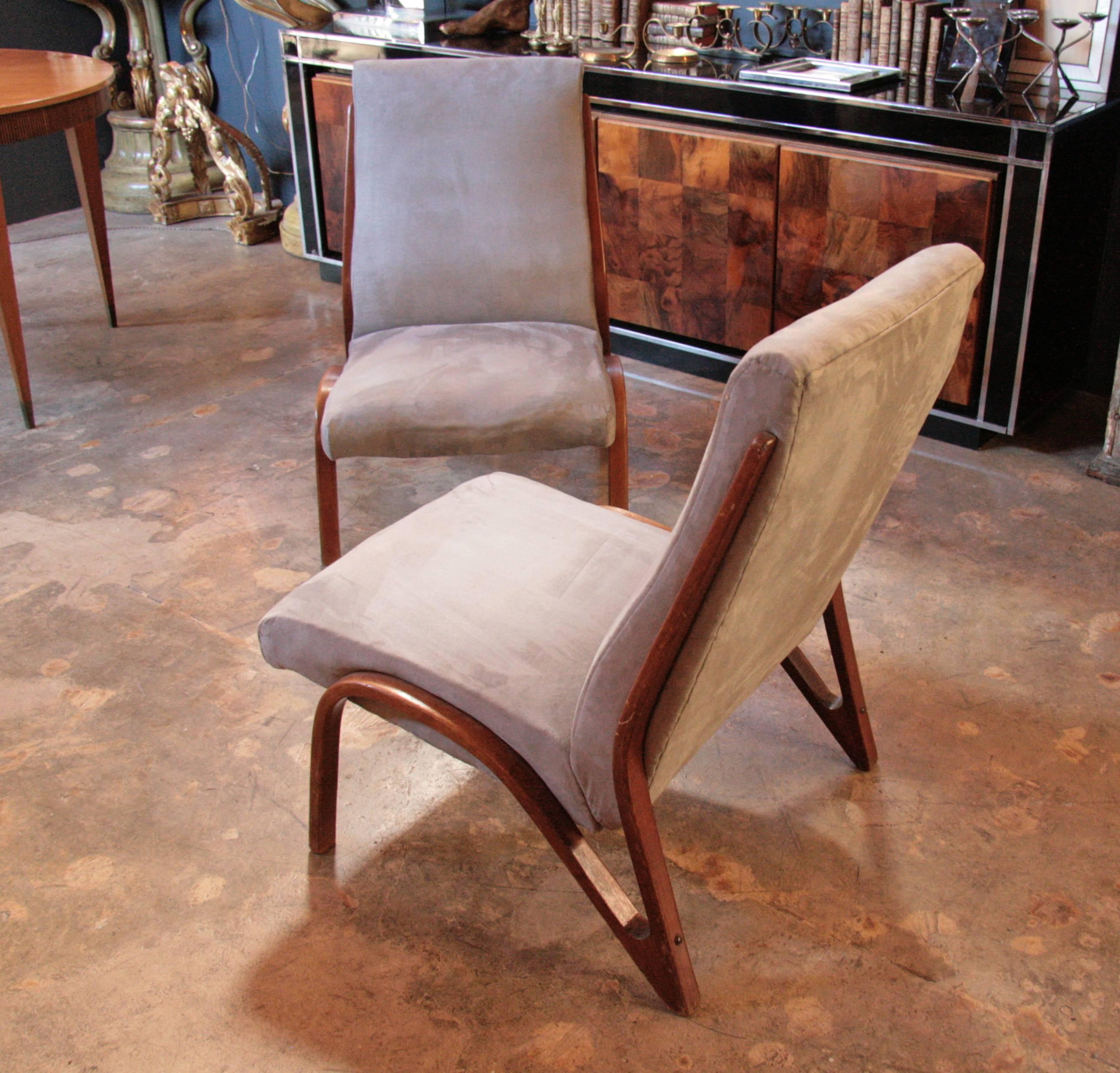 Pair of Sculptural Italian 1960s Lounge Chairs in Velvet Cotton In Good Condition For Sale In Los Angeles, CA