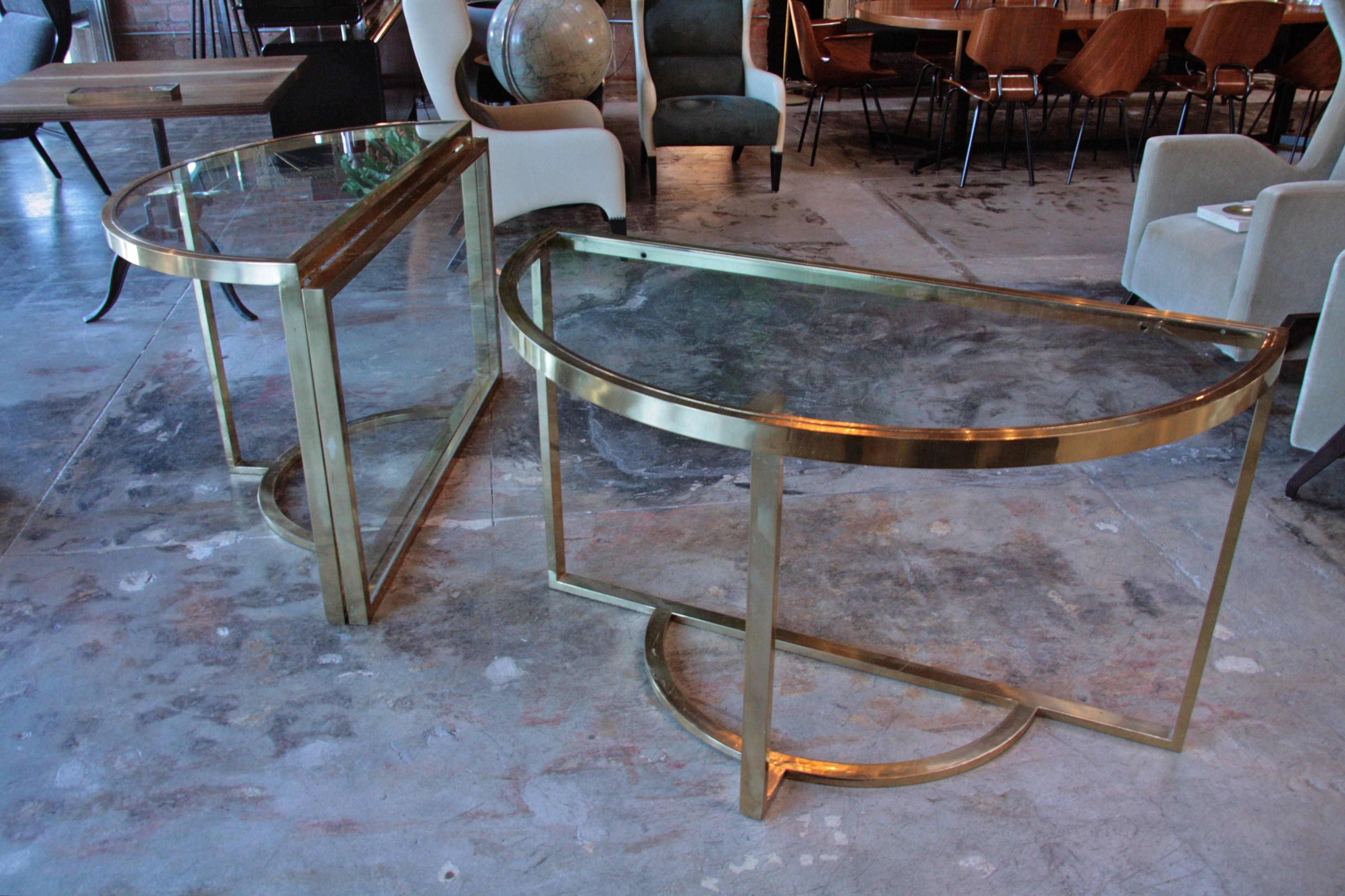 Versatile Brass Oval or Round Table by Romeo Rega, 1970 3