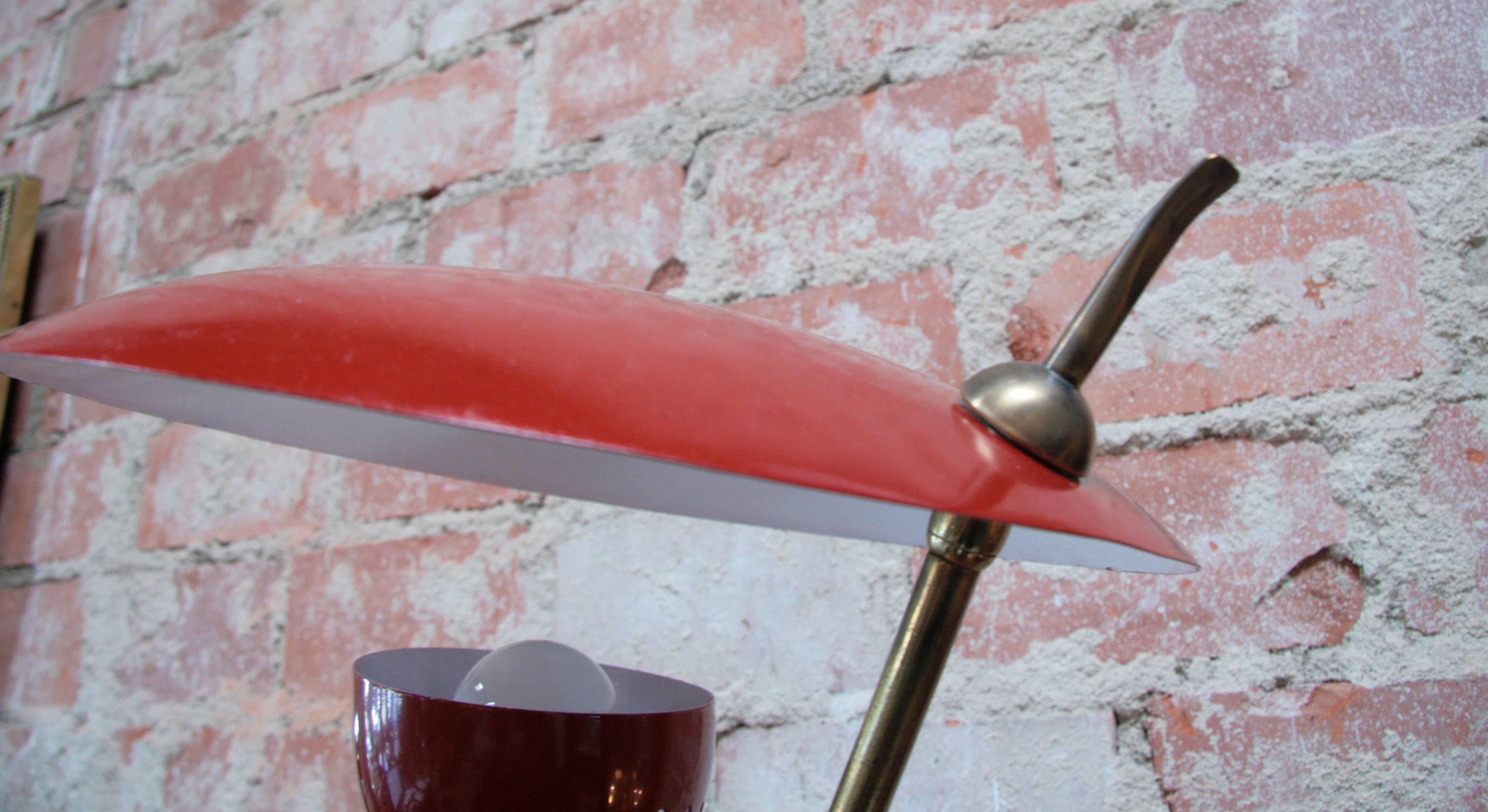 Oscar Torlasco Red Lacquered Table Lamp by Lumi In Excellent Condition In Los Angeles, CA