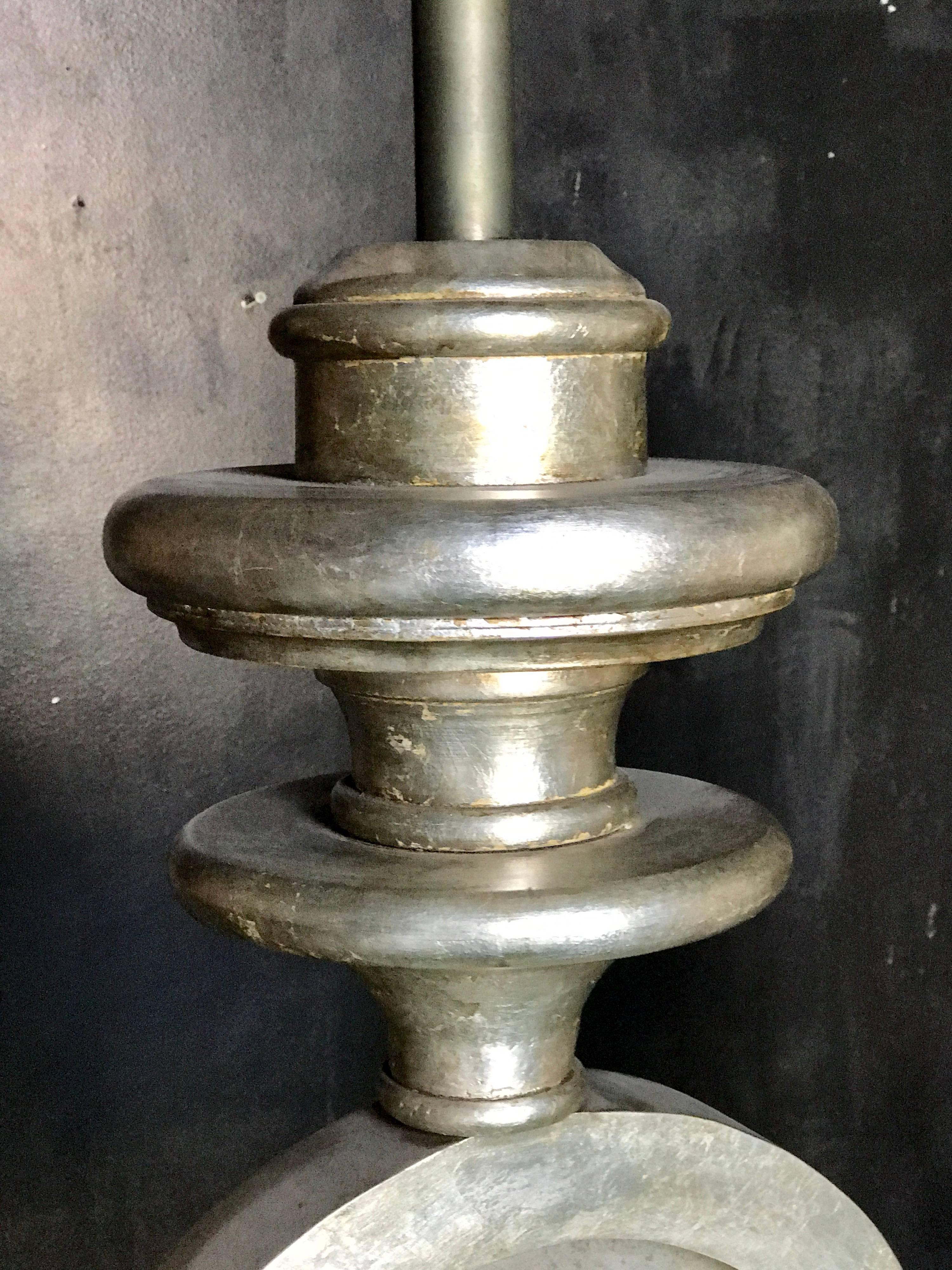 Paire de lampes de table italiennes surdimensionnées en feuilles d'argent Bon état - En vente à Los Angeles, CA