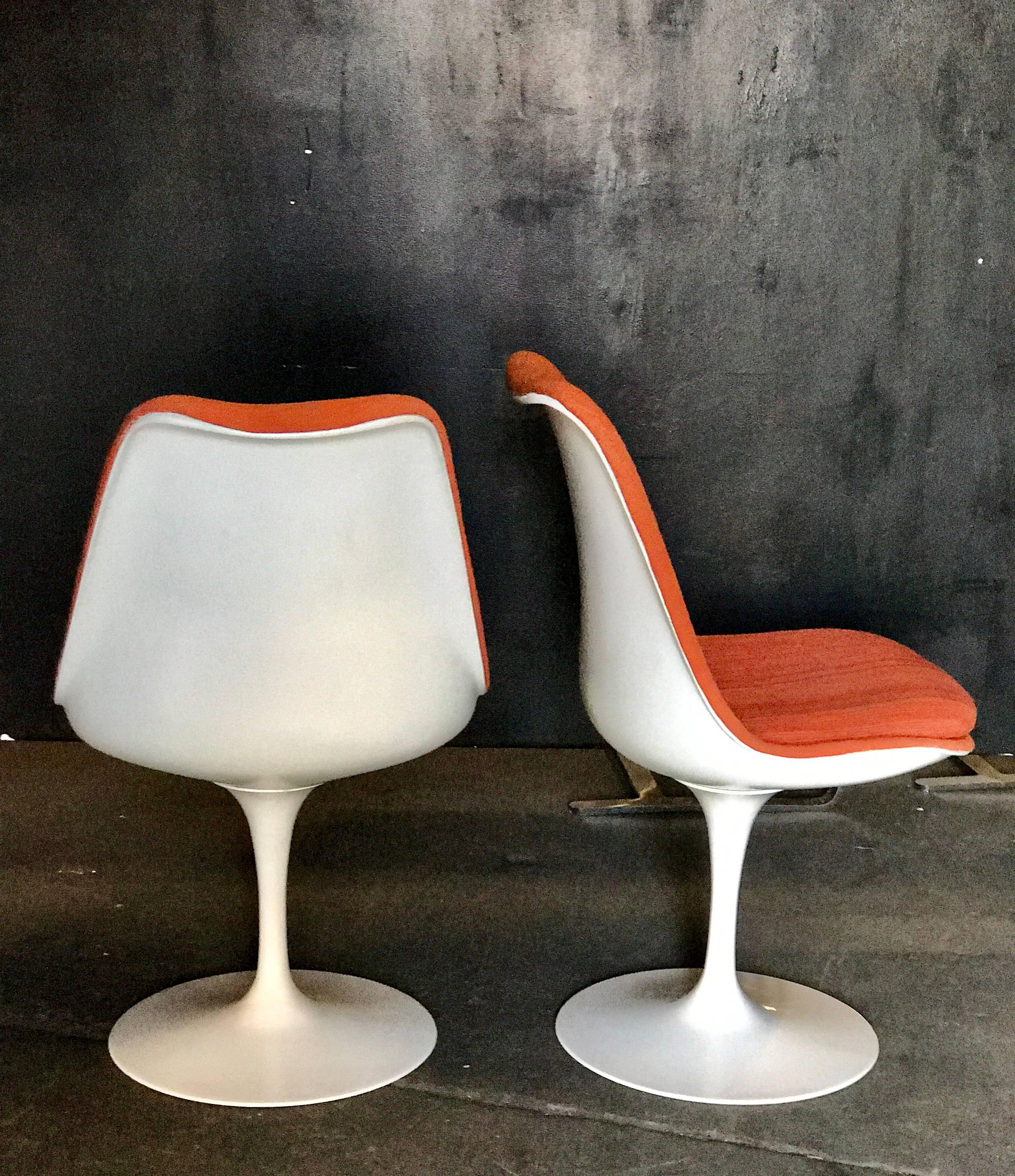 Aluminum Pair of Saarinen Orange Swivel Chairs, 1960s