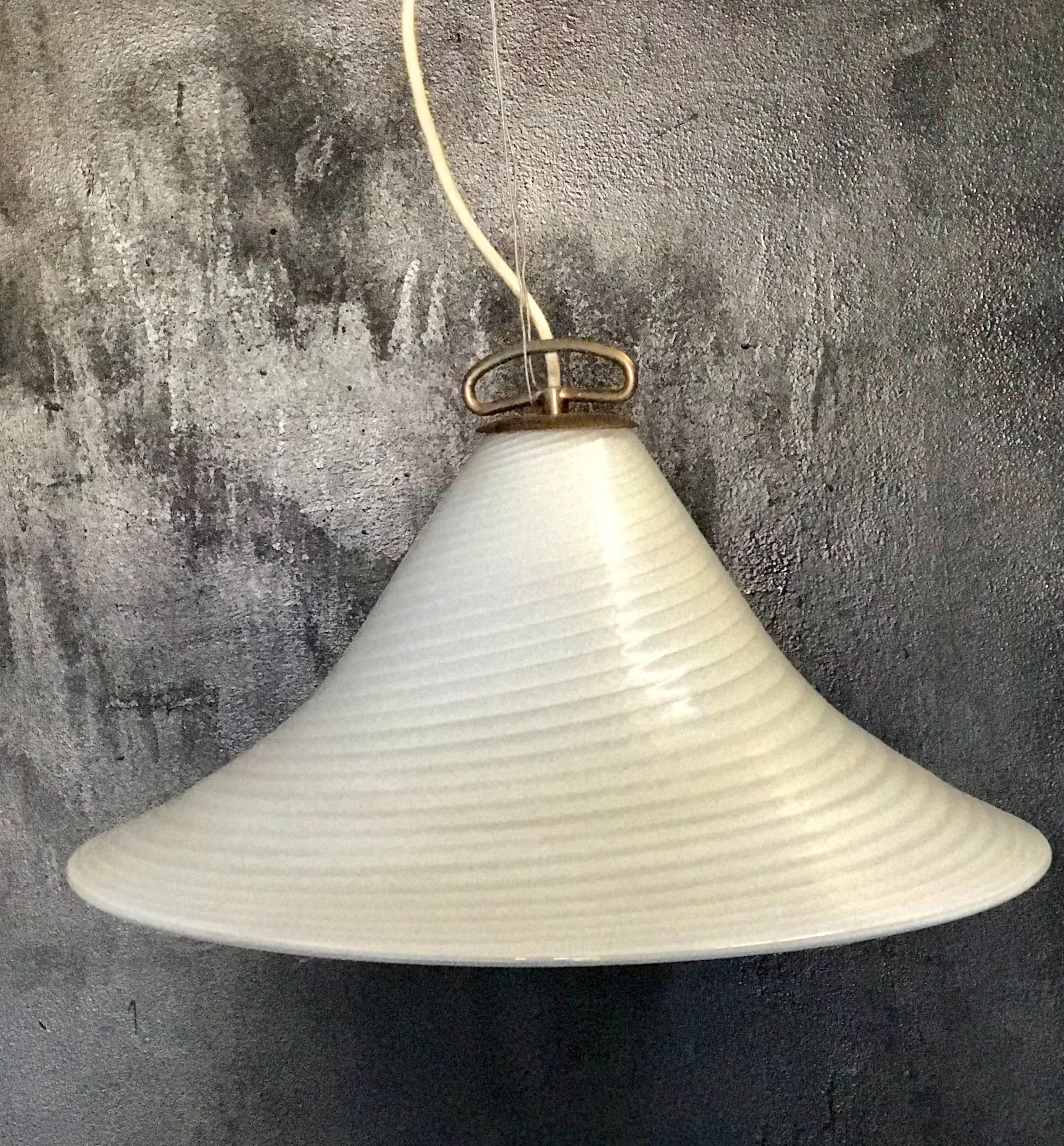 Pendant light from Murano with adjustable height. Beautiful mid-century modern design!