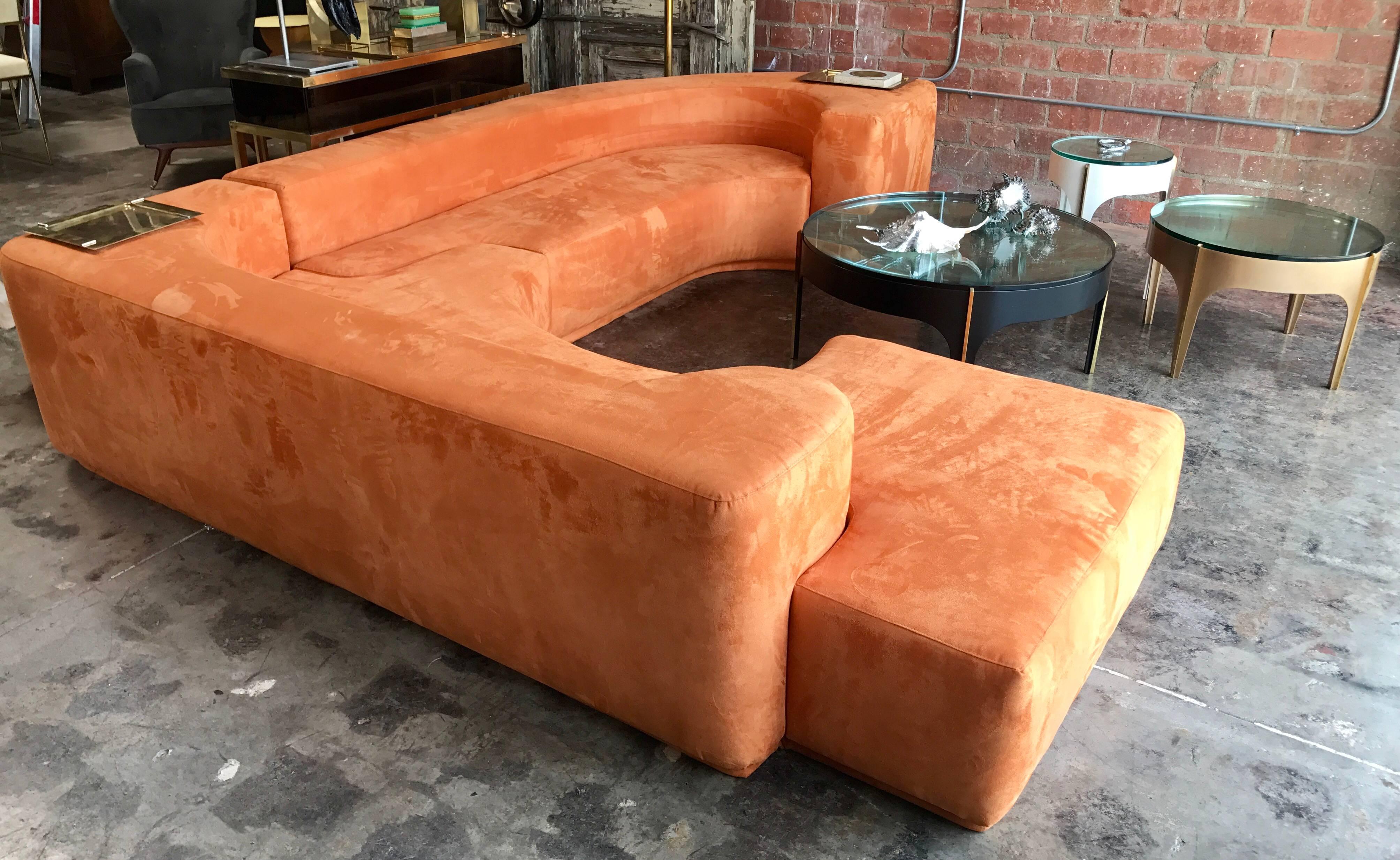 lara sofa