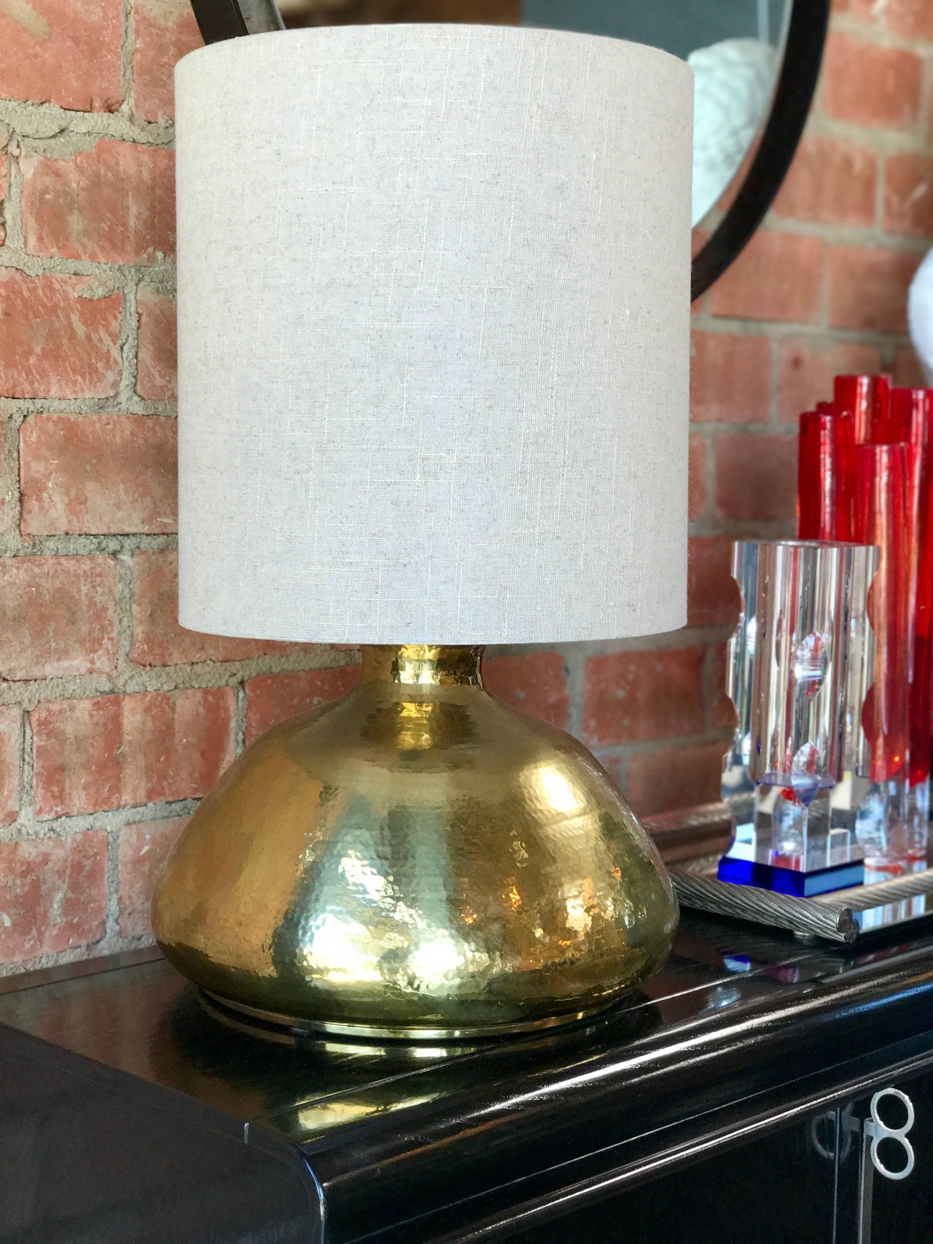 Italian hammered brass table lamp, 1970s.