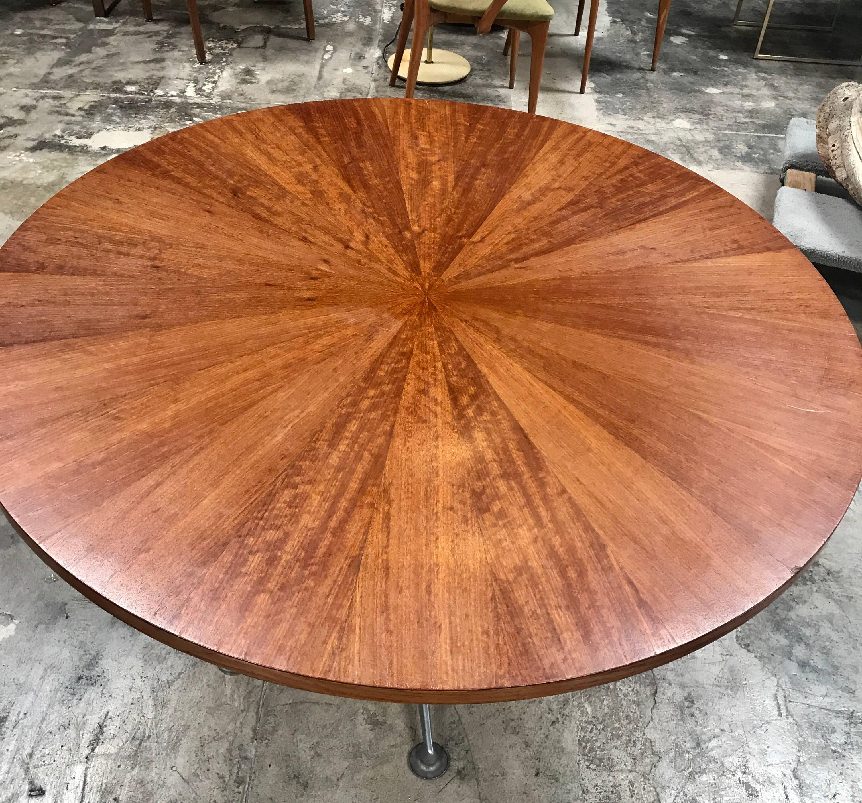 Ico Parisi for MIM Italian 1960 Table  In Excellent Condition In Los Angeles, CA