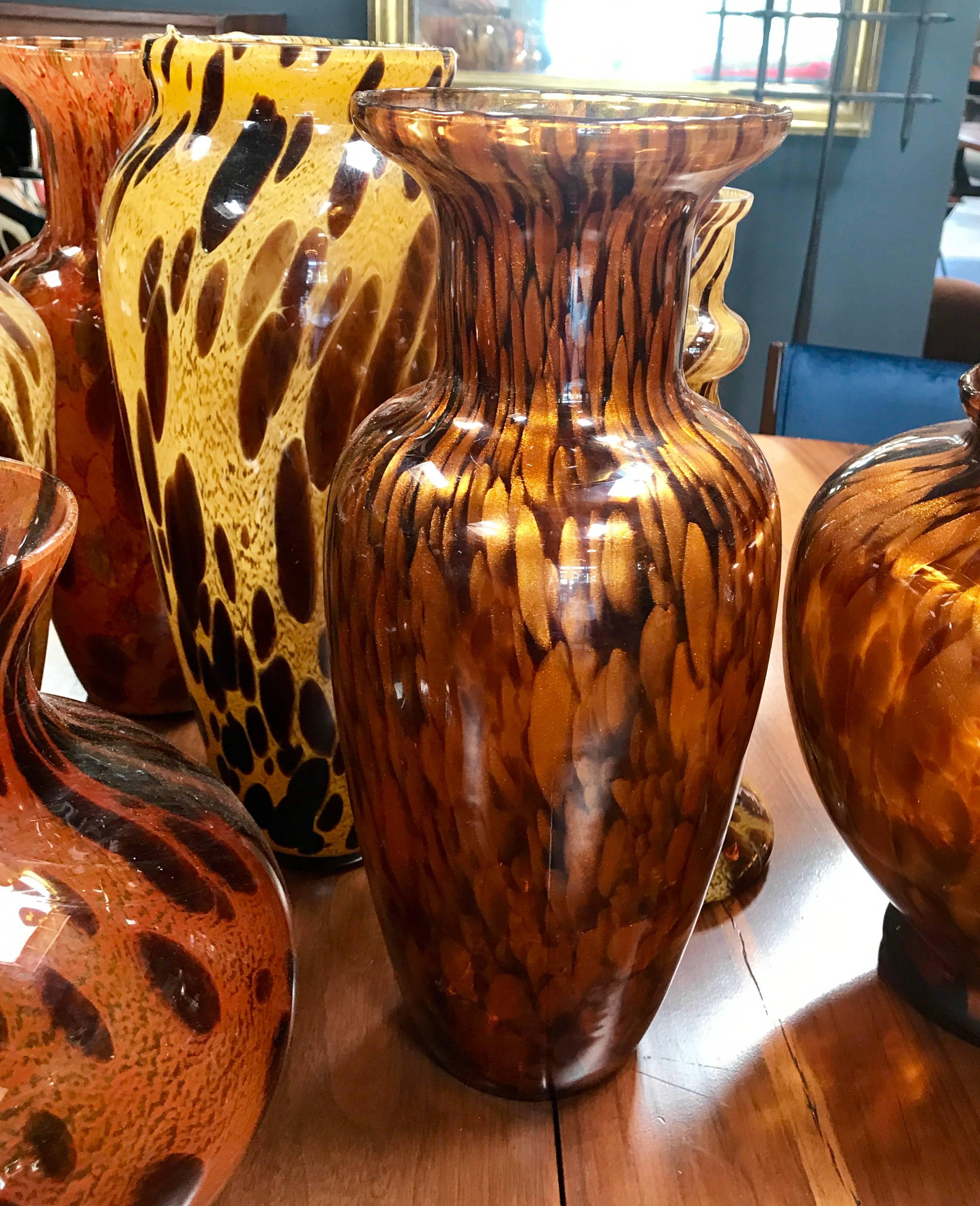 Florentine mundgeblasene Vase in verschiedenen Formen, Größen und Farben aus den 1980er Jahren (Glaskunst) im Angebot