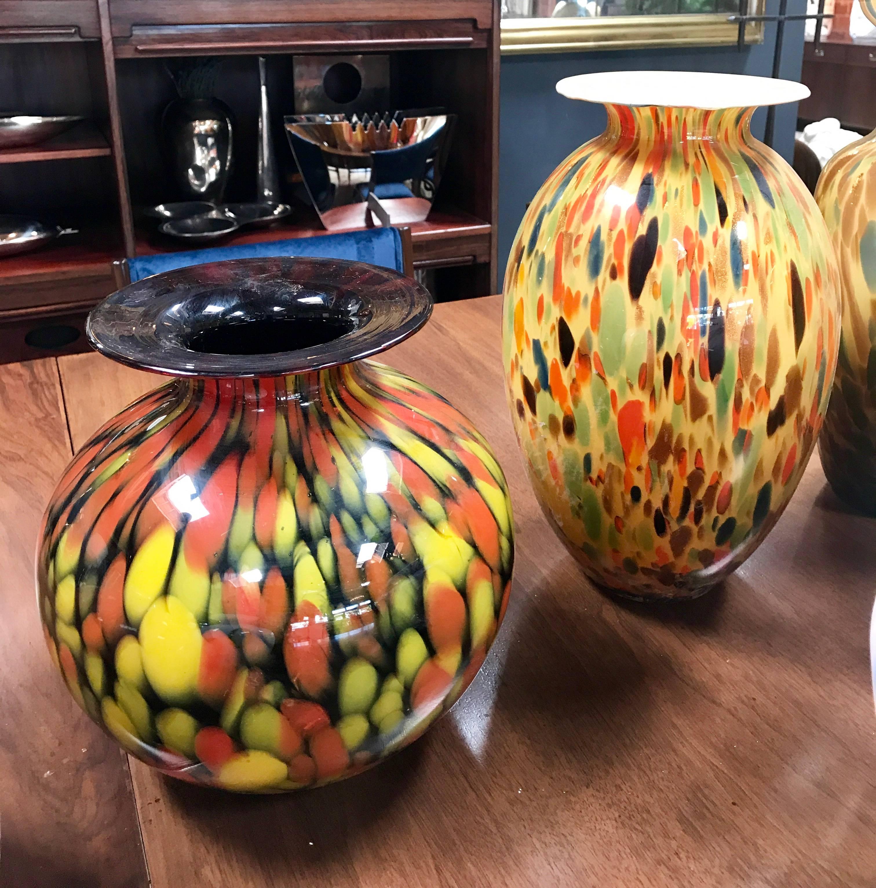 Florentine mundgeblasene Vase in verschiedenen Formen, Größen und Farben aus den 1980er Jahren im Angebot 2