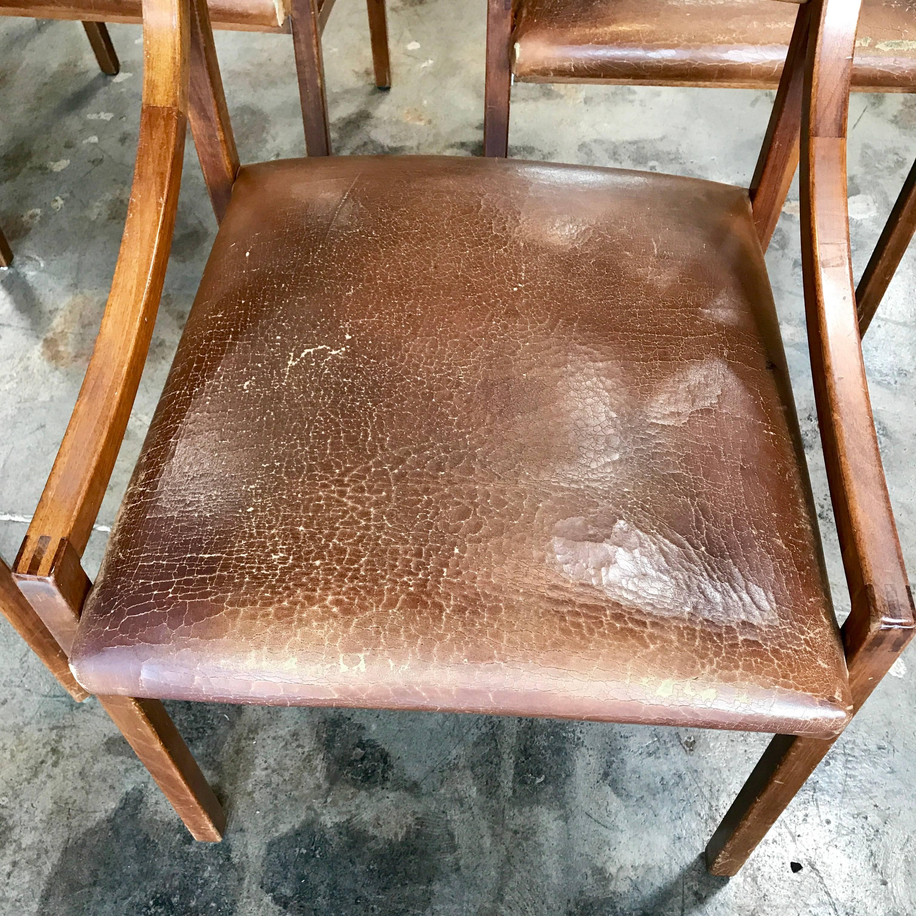 Ico Parisi Mod 110, Italienischer Nussbaum und Leder EsGr.immerstühle 1959 (Mitte des 20. Jahrhunderts) im Angebot