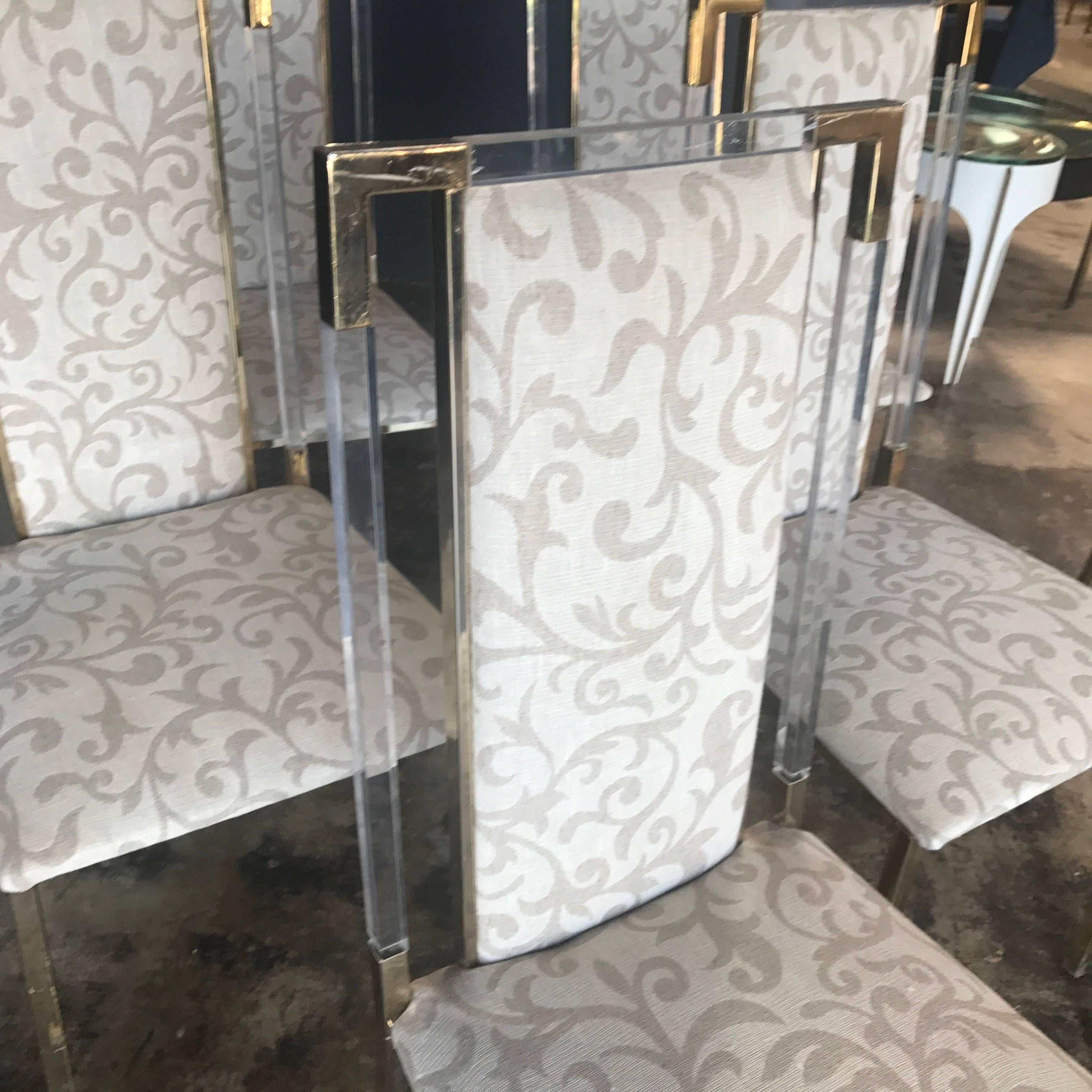 Italian 1960s Set of Six Chairs in Brass and Plexiglass In Good Condition In Los Angeles, CA