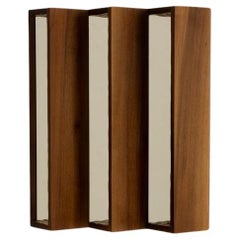 Espejo pequeño PERCEPCIÓN, Madera de nogal, Hecho a mano en Francia