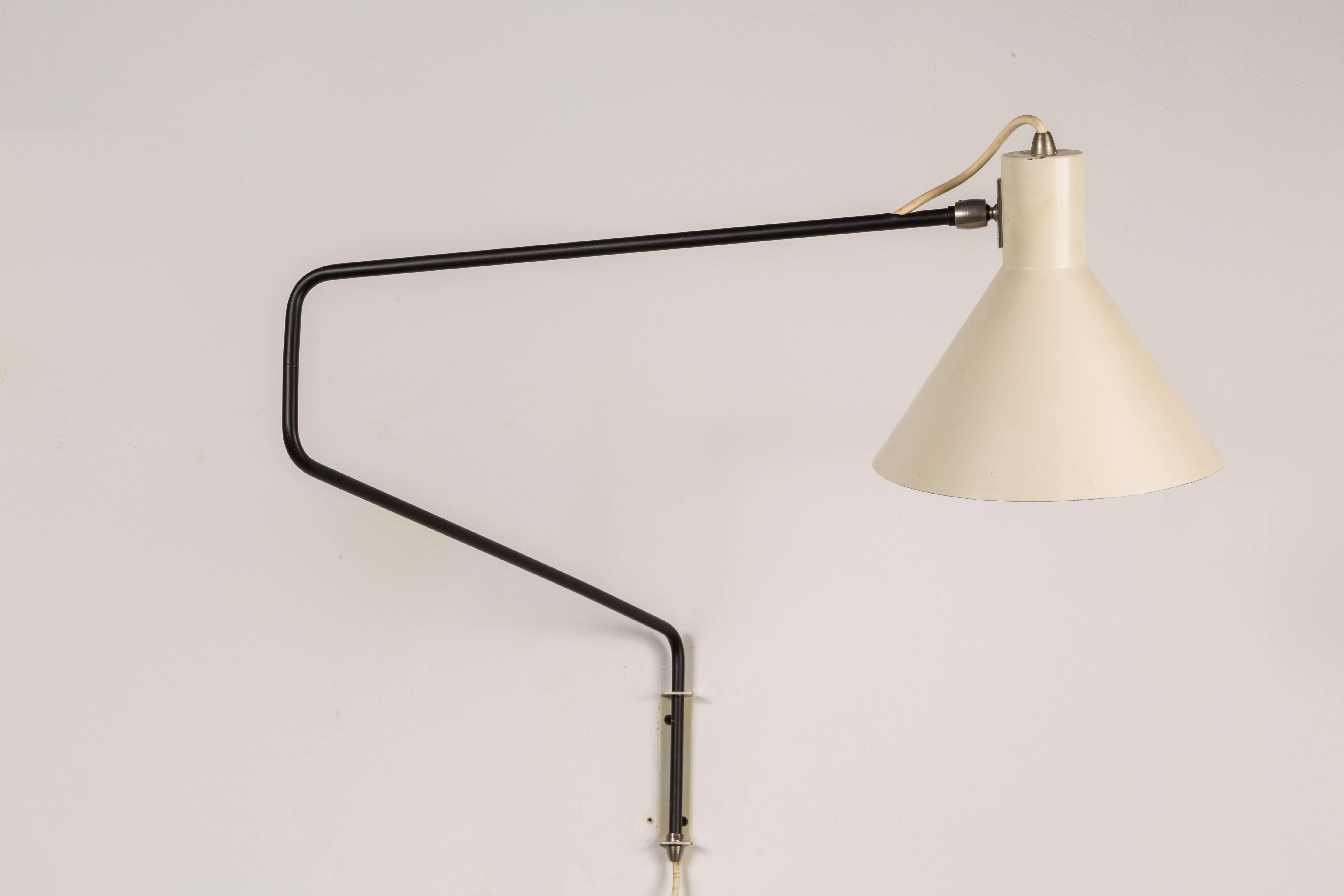 Mid-20th Century Pair of Wall Lights by Anvia