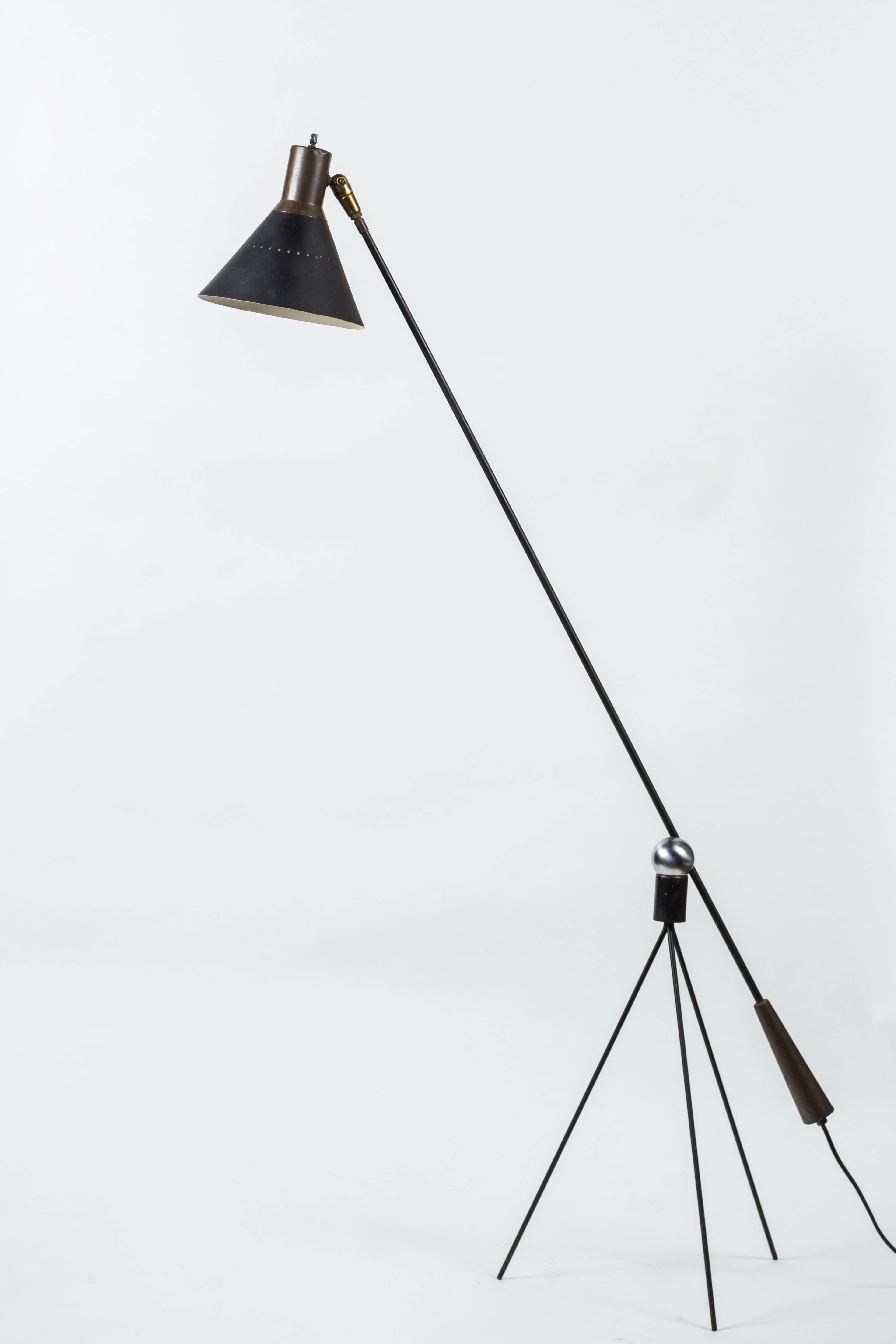 Mid-20th Century Rare Floor Lamp by Gilbert Watrous for Heifetz