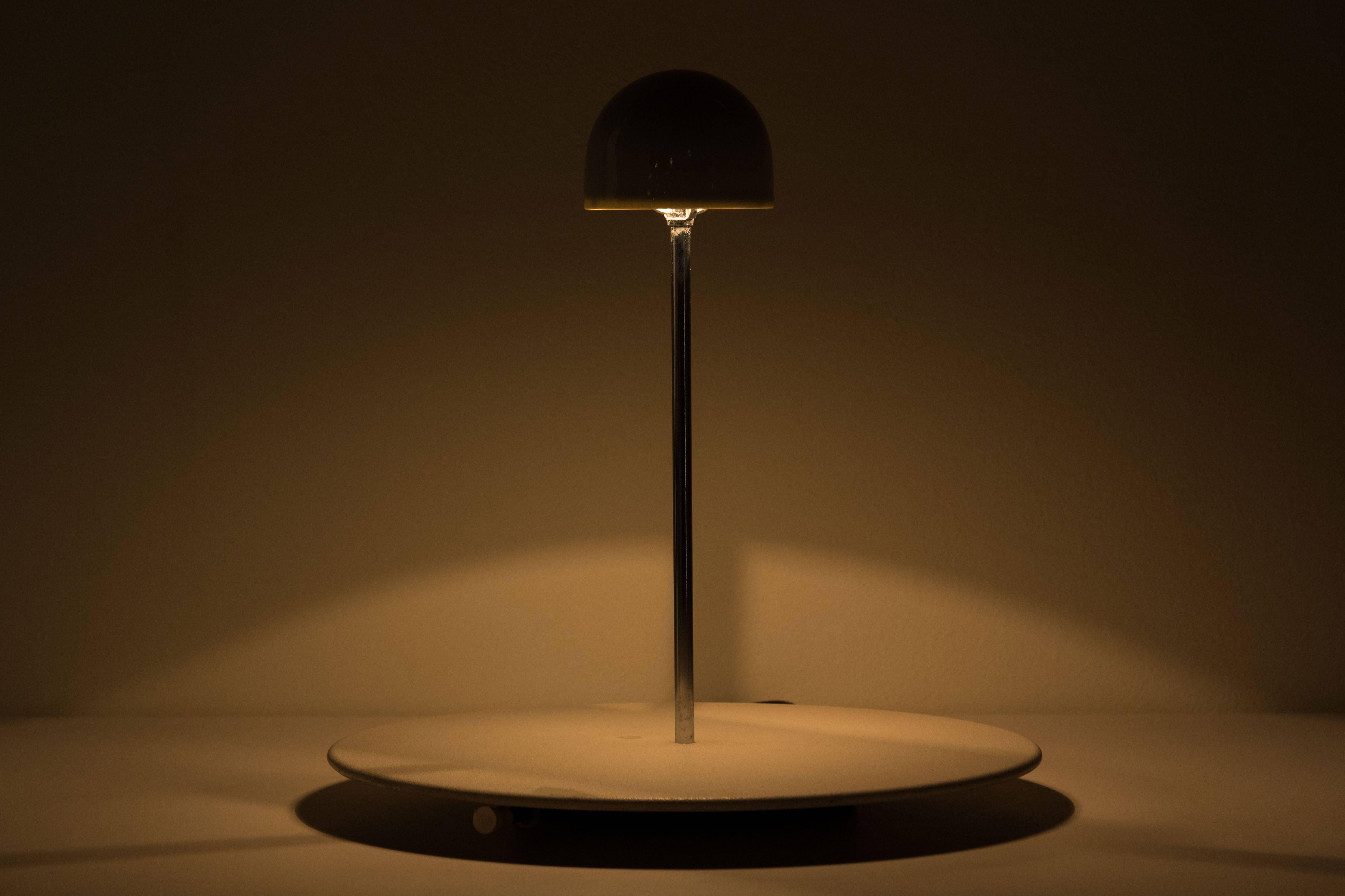 vico magistretti lamp