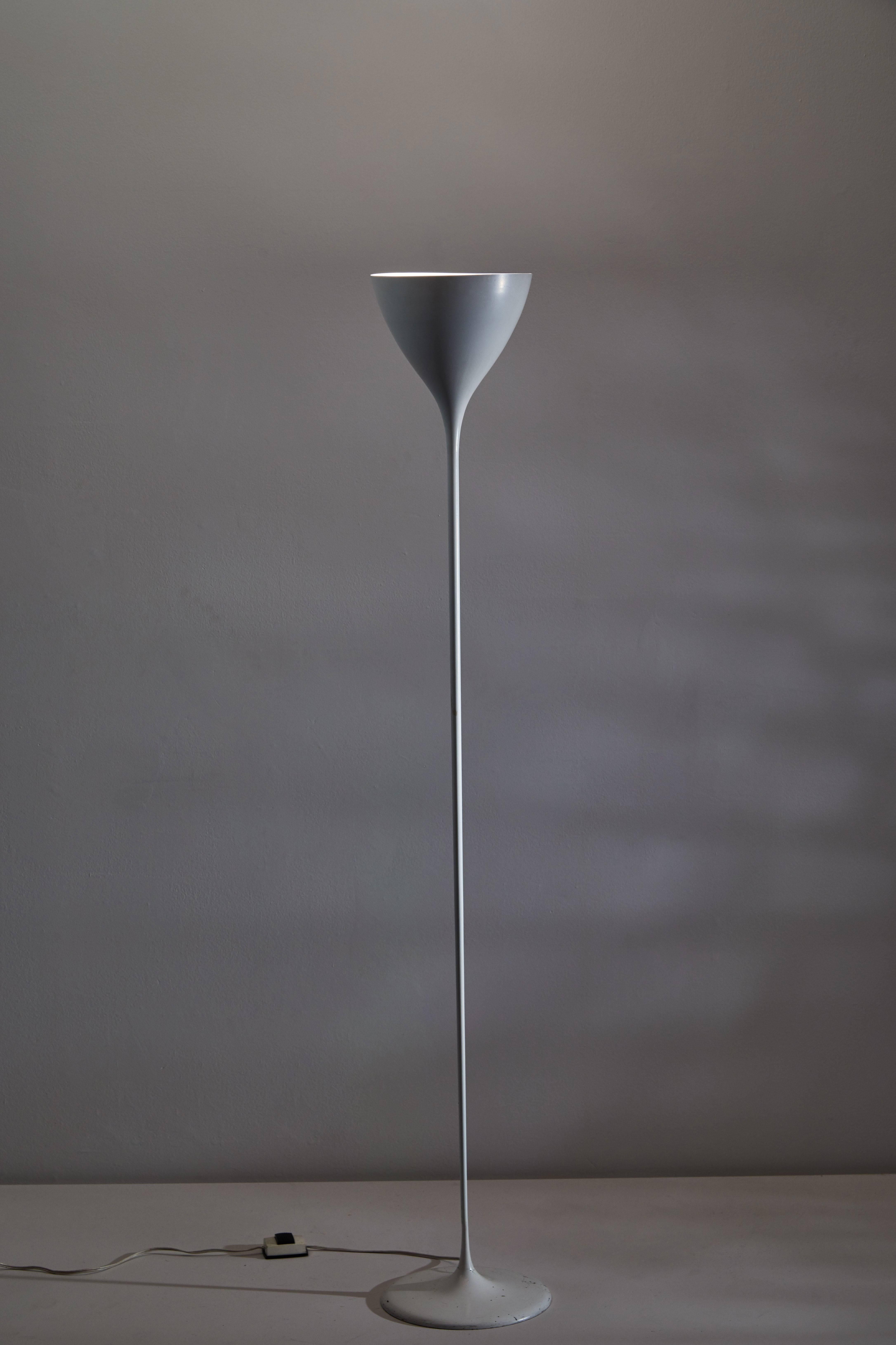 Torchiere floor Lamp by Max Bill designed in Switzerland, circa 1960s. White enameled metal. Original cord. Takes one 100w E27 maximum bulb.