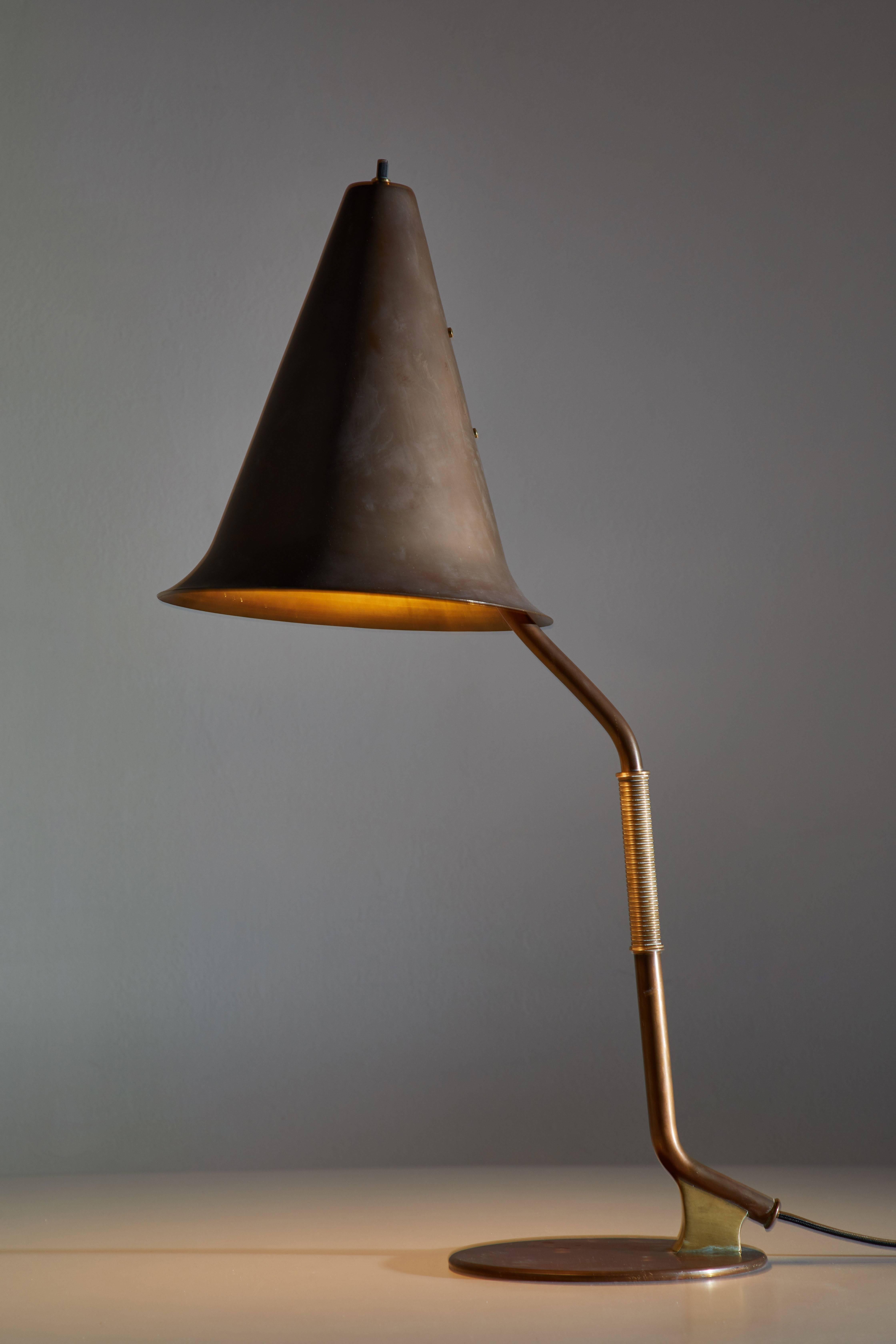 Mid-Century Modern Rare et importante lampe de bureau suédoise