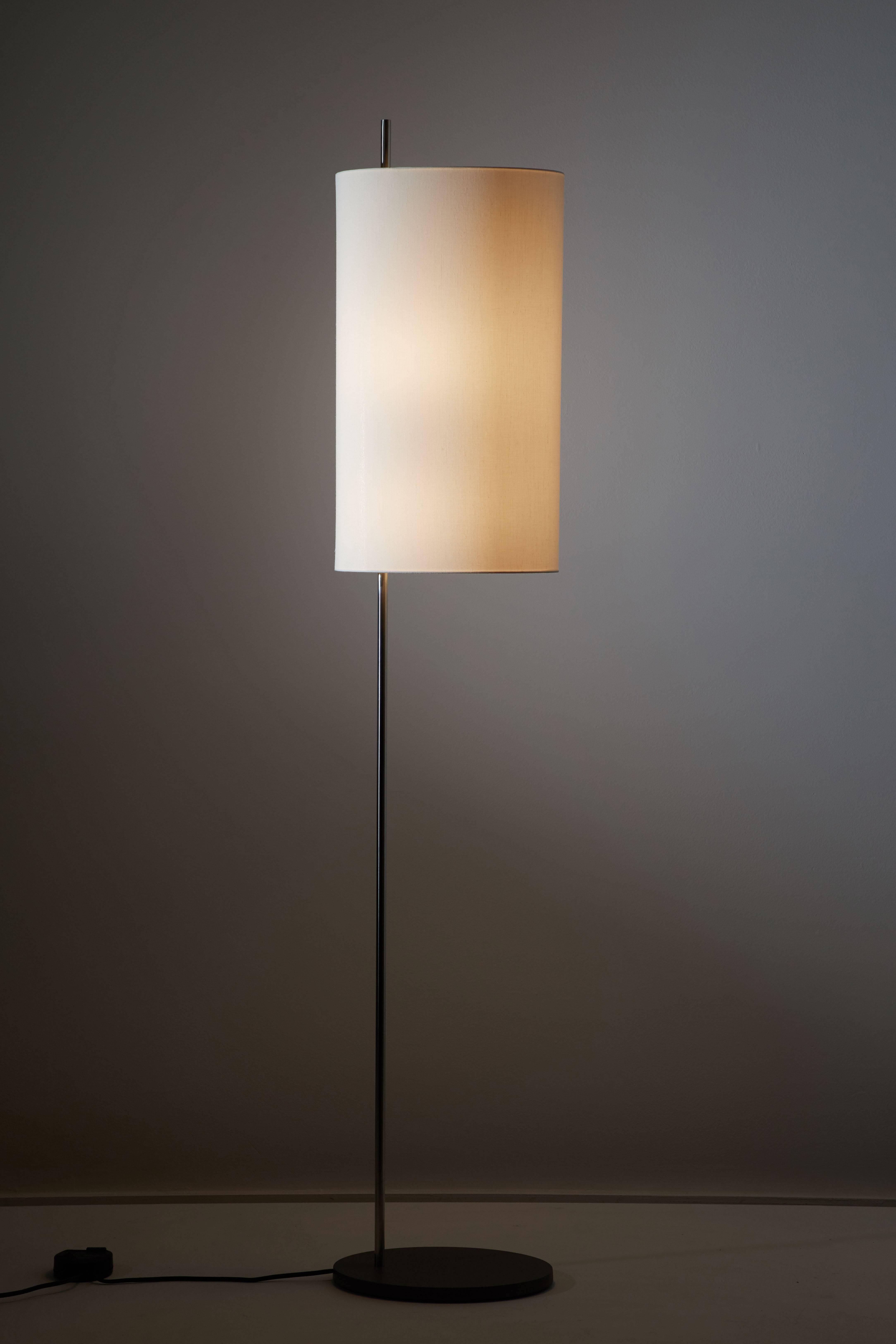 aj royal lamp