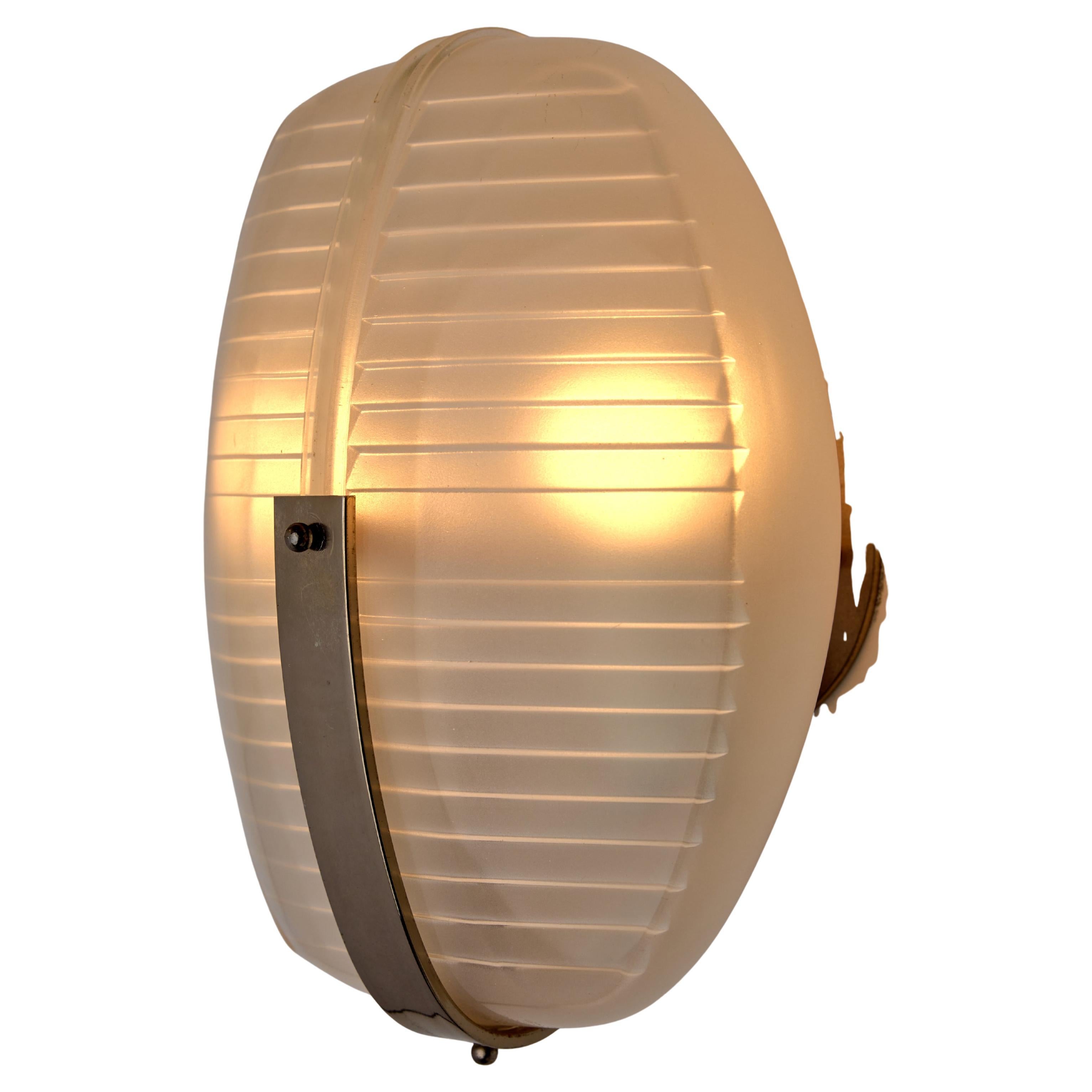 Lampade Lambda di Vico Magistretti per Artemide