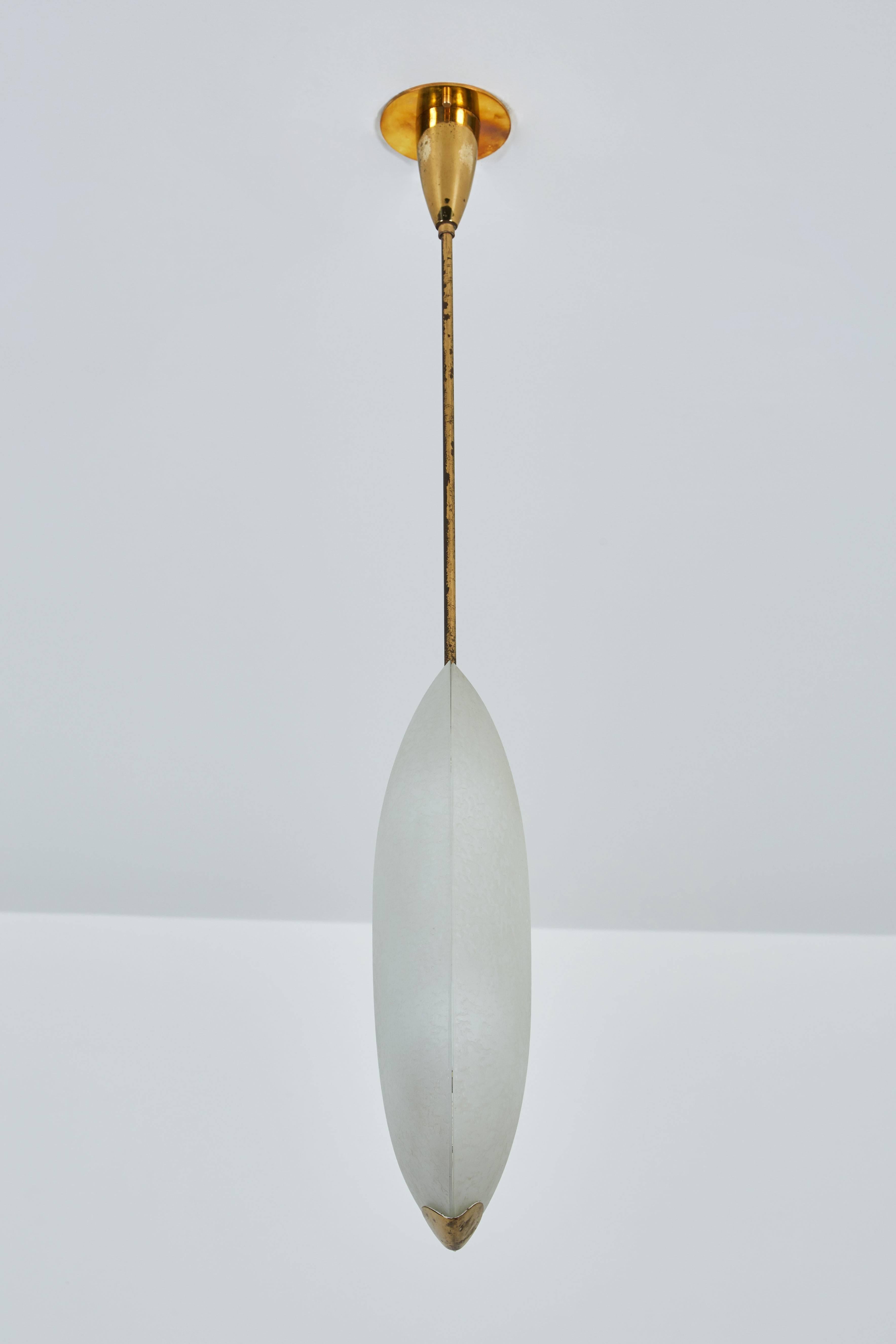 Mid-20th Century Pair of Glass Pendants by Fontana Arte