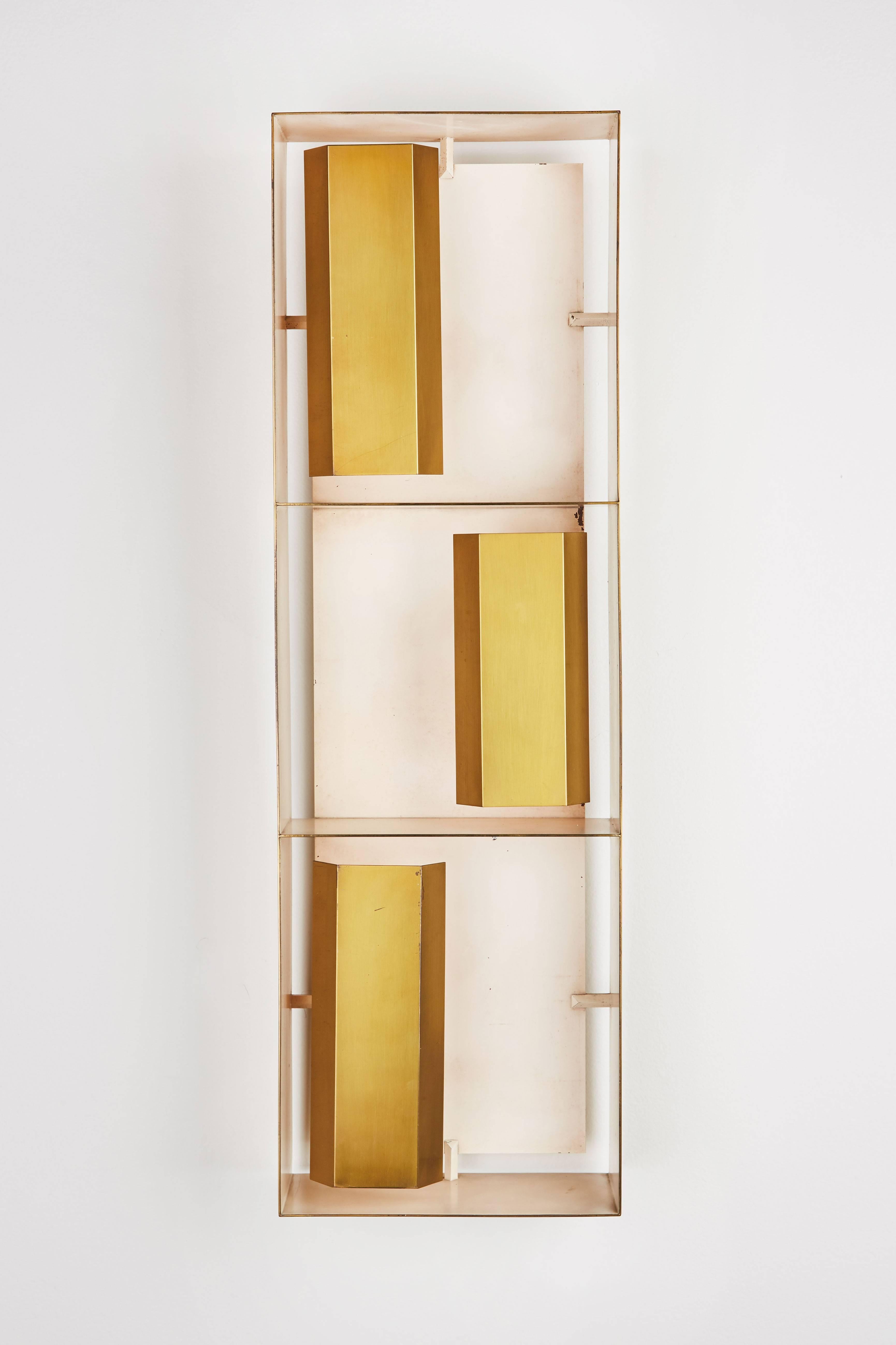 Rare rectangular brass wall light designed by Gio Ponti for Arredoluce in Italy, circa 1960s. Wired for US junction boxes. Takes three E14 European candelabra 60w maximum bulbs.