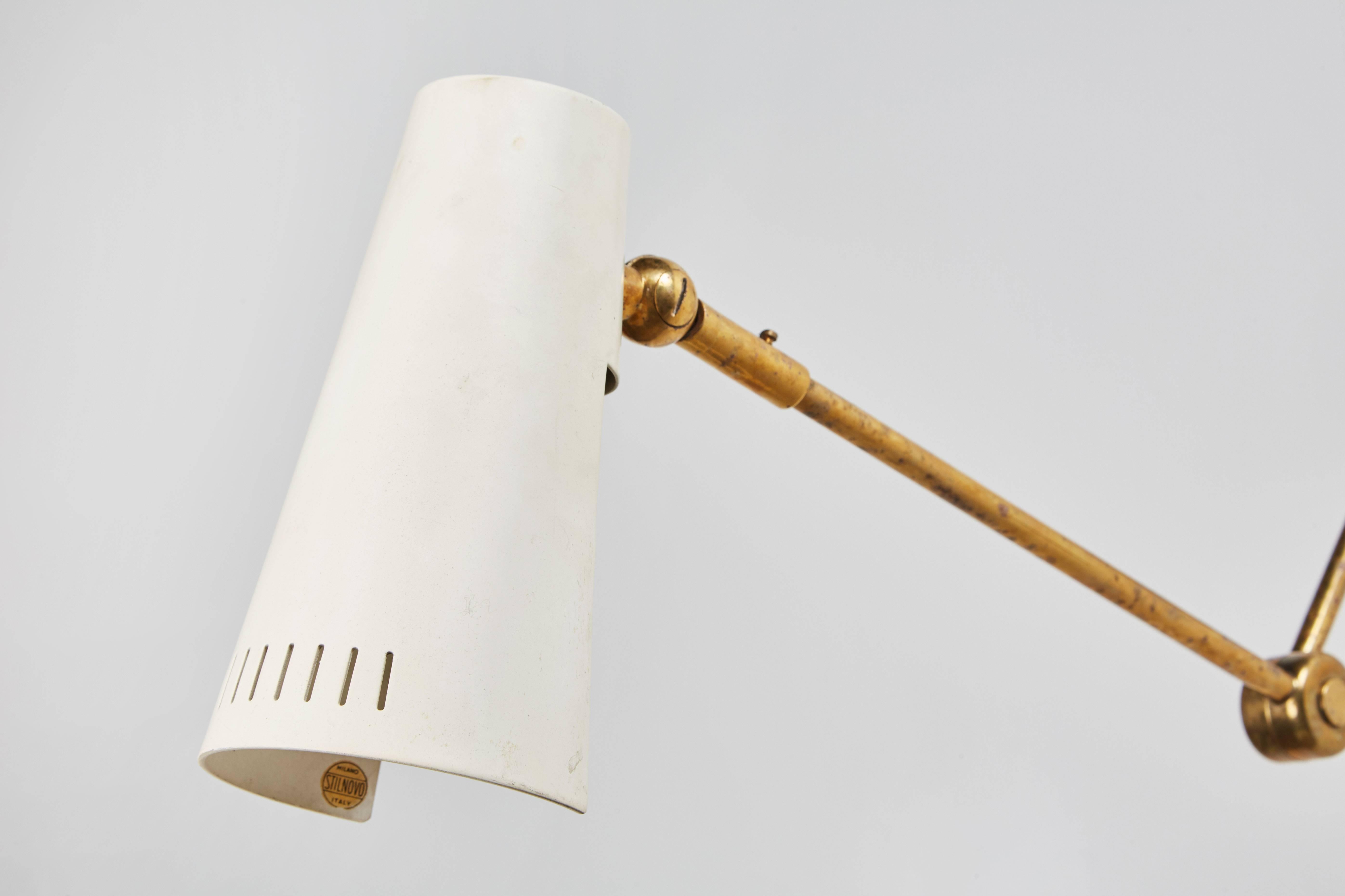 Mid-20th Century Single Unique Model 2024 Wall Light by Stilnovo