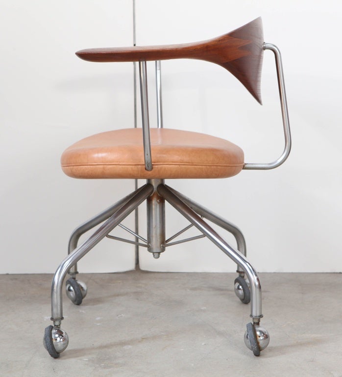 hans wegner desk chair
