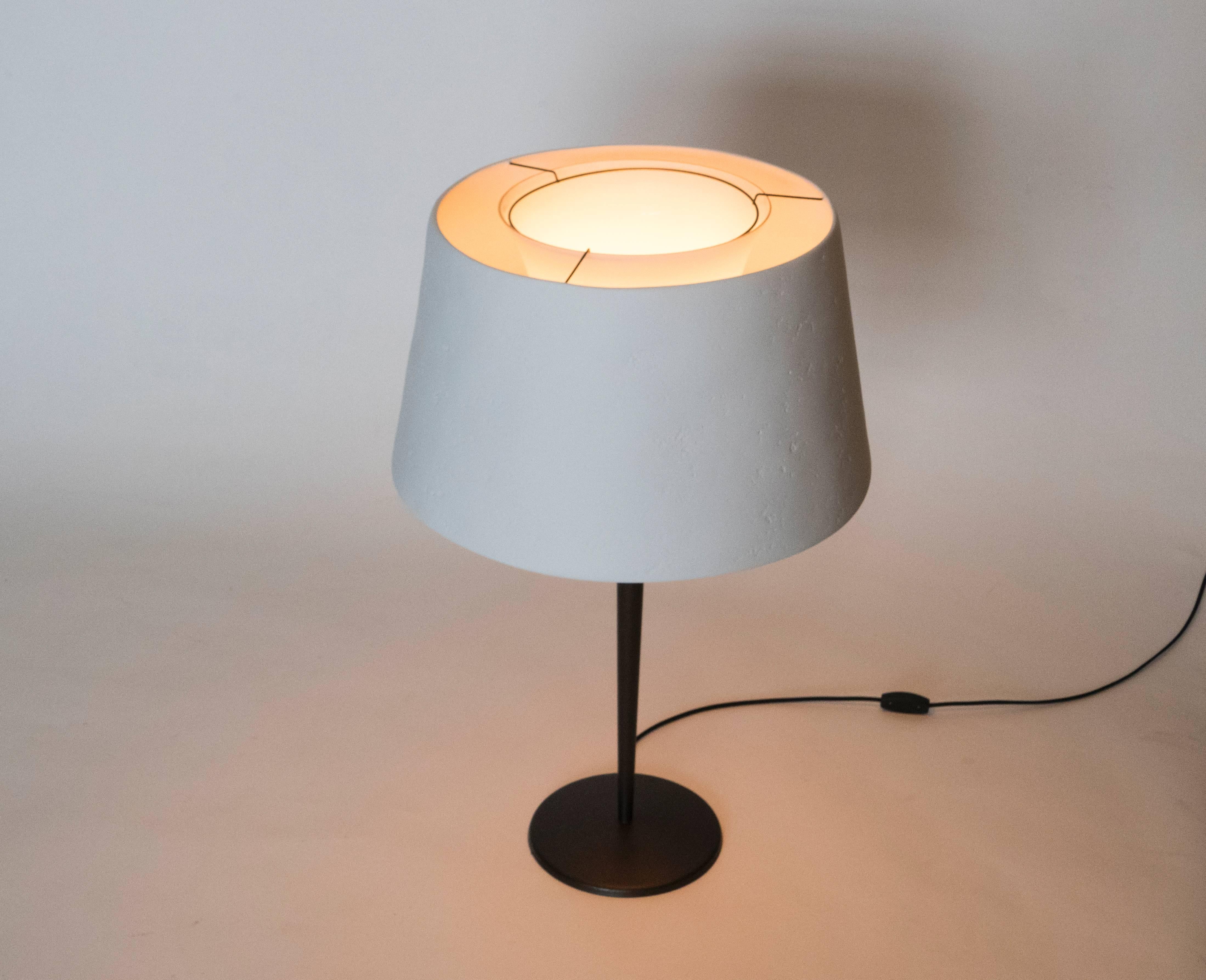 French Table Lamp In Good Condition For Sale In Los Angeles, CA