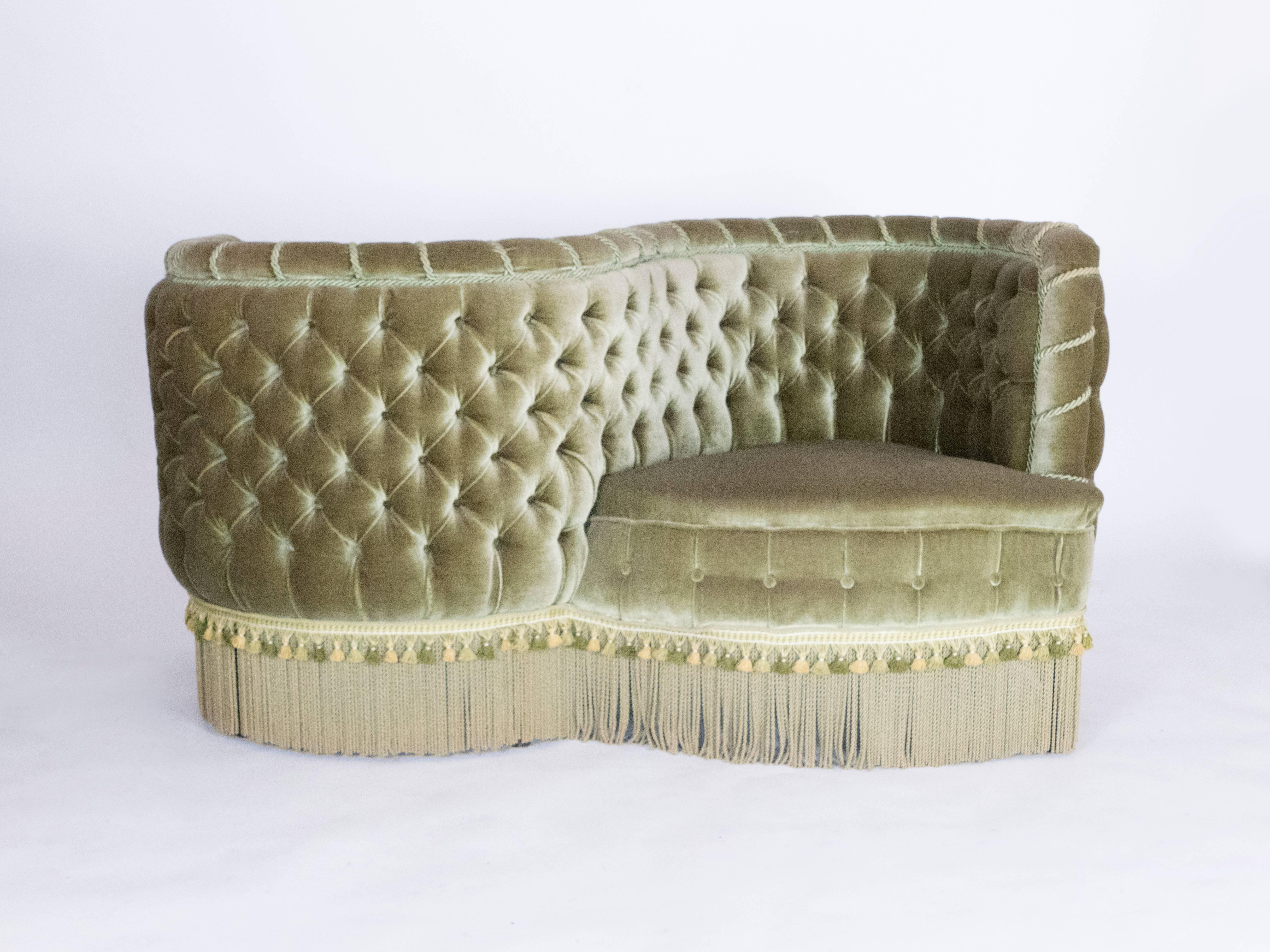This emblematic piece from the Napoleon III era of furniture is a real treasure. It is in great shape. Has had a recent upholstery job, but it has been done with respect to the original stylings of the era. The tufting is in perfect shape, the frame