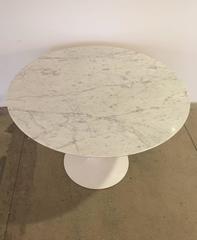 Tulip Table by Eero Saarinen