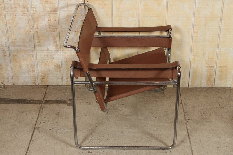 Set of Marcel Breuer Wassily Lounge Chairs For Sale 2