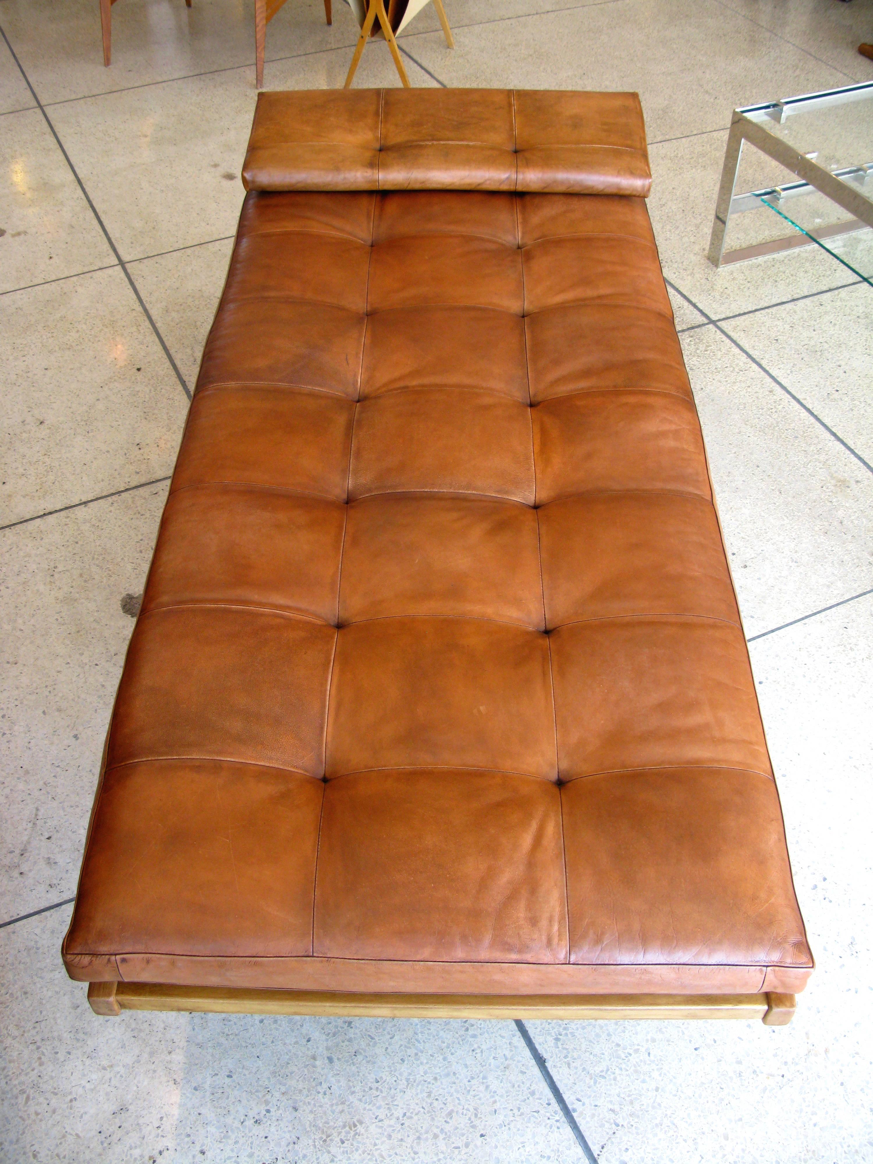 Poul Volther Leather and Teak Daybed In Excellent Condition In Los Angeles, CA