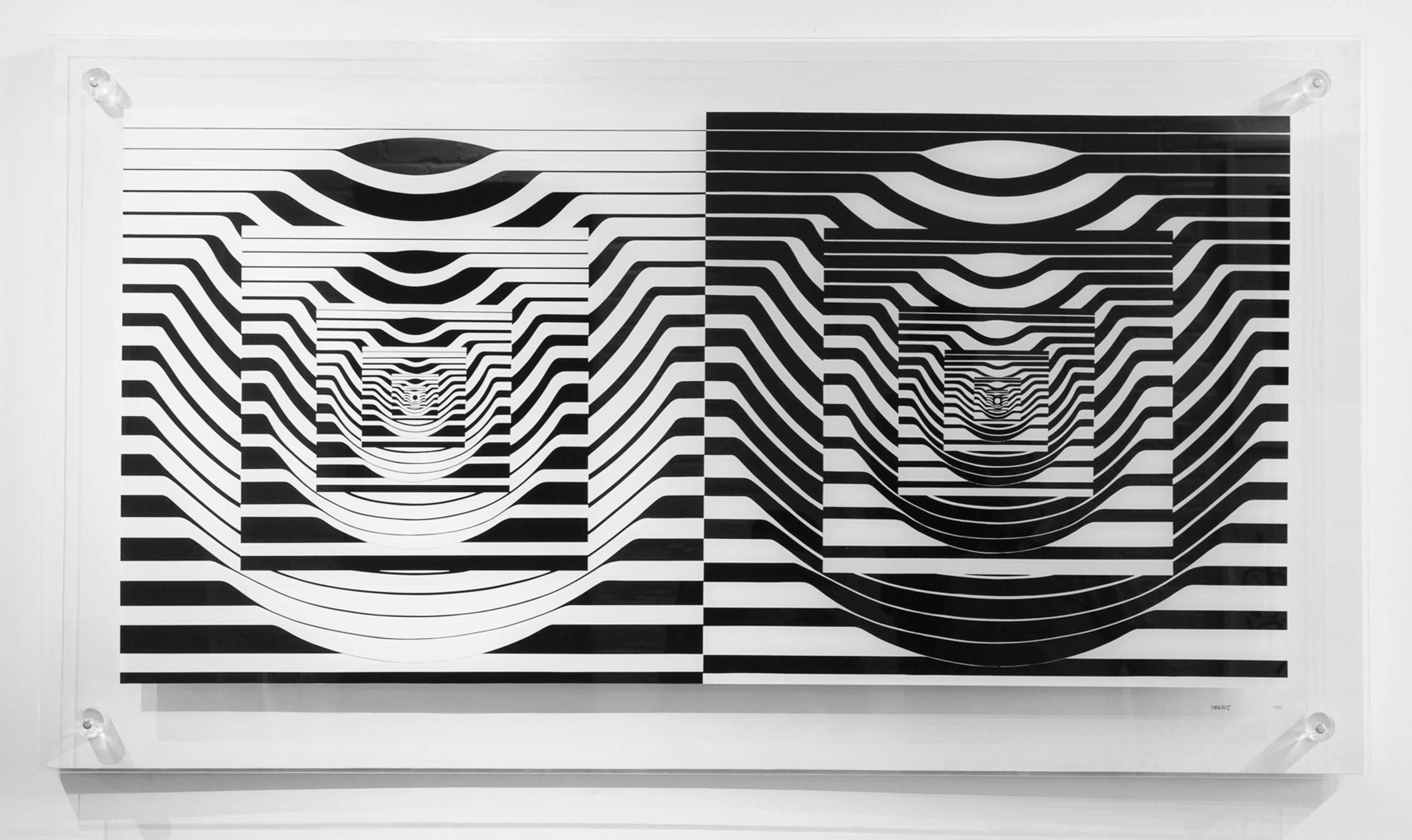 Signed: Fine art Op art silkscreen on clear acrylic, floating and mounted to wooden back. Created by artist and designer Leo Maranz, (1900-1988) limited edition number 14 of 50.