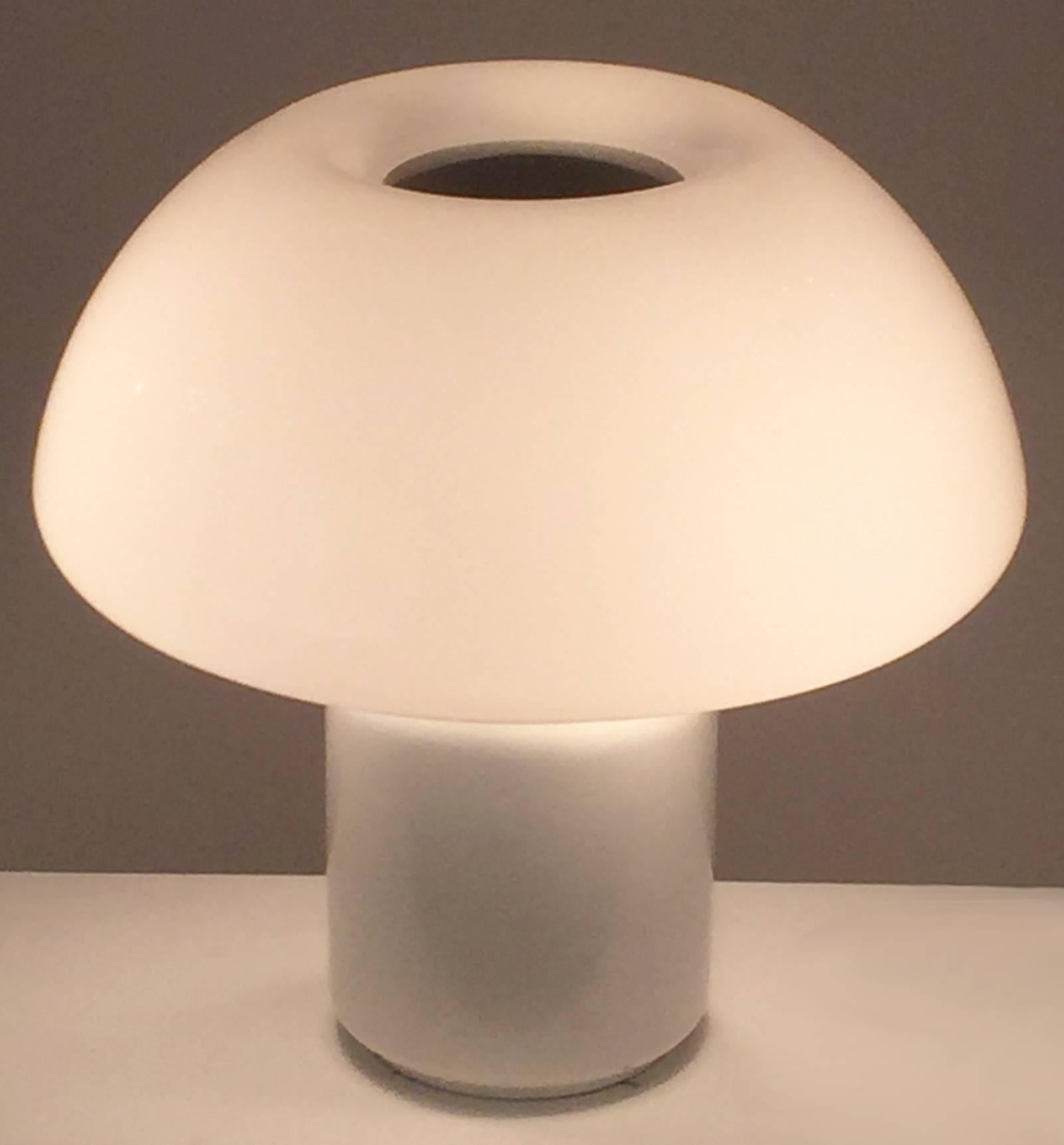 Mid-Century Modern Elio Martinelli Mushroom Lamp:: Martinelli Luc 1968:: Italie