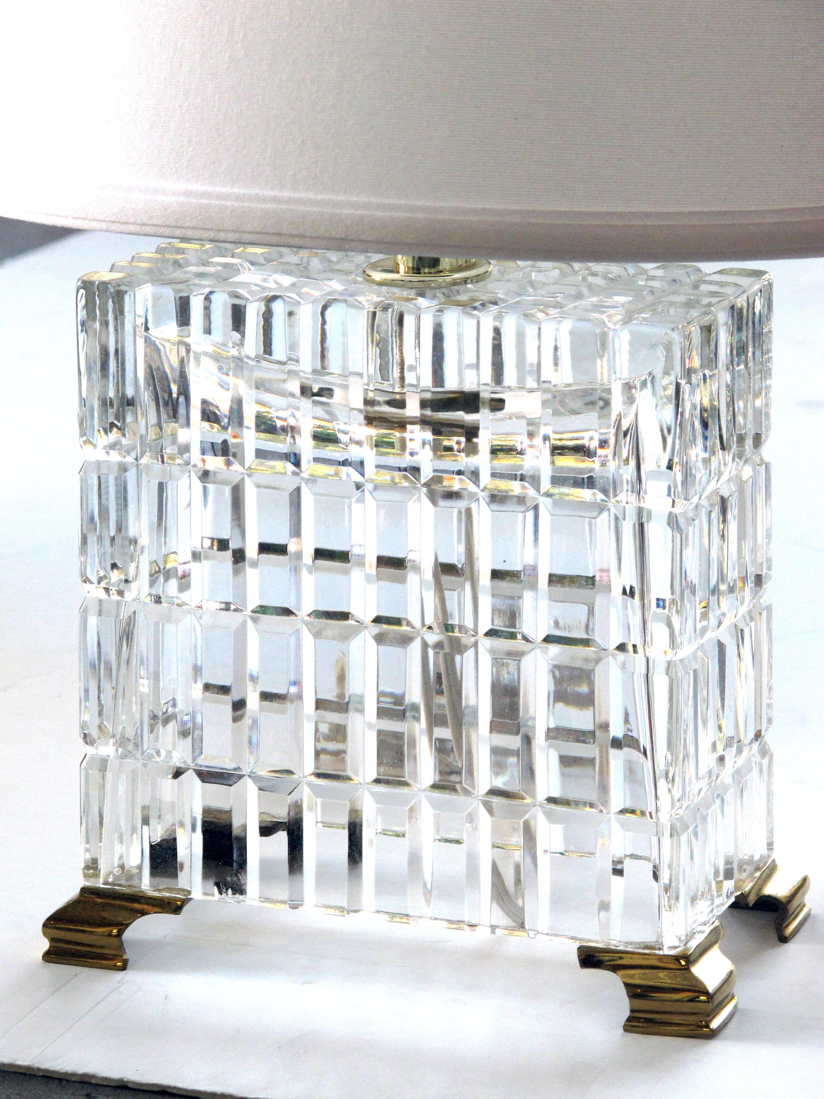 Good Quality Pair of French 1960s Faceted Crystal Lamps In Excellent Condition In San Francisco, CA
