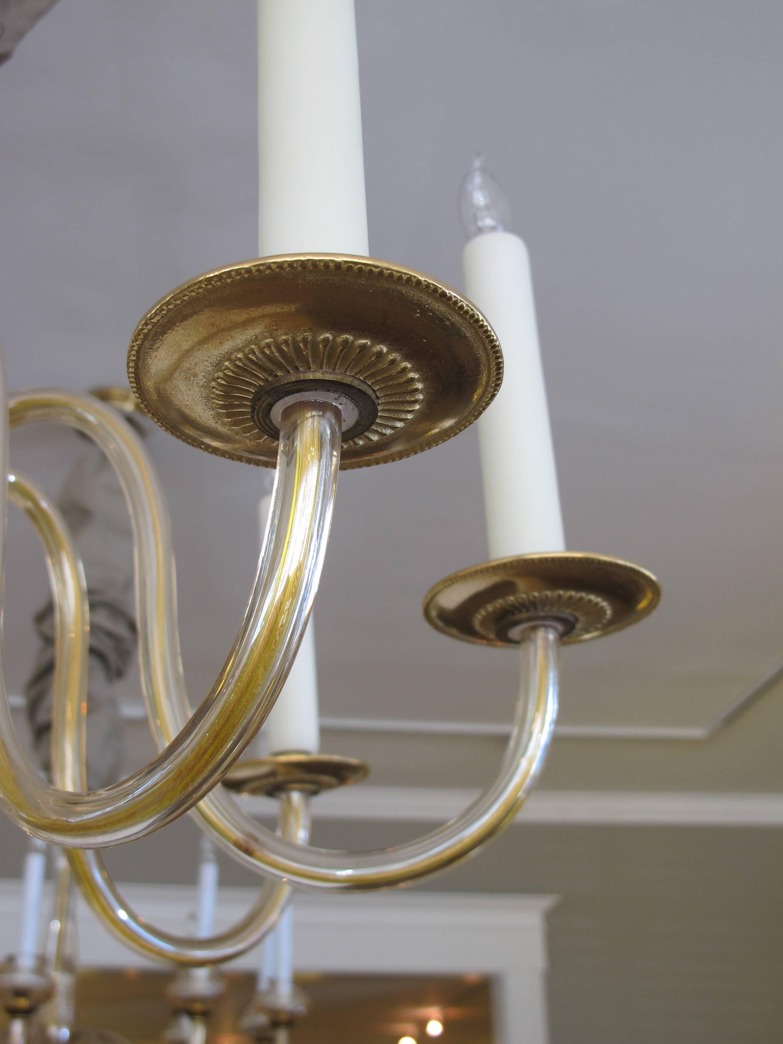 French Shapely Murano 1950s Pale Gold Glass Eight-Light Chandelier For Sale