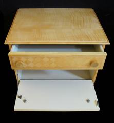 Sleek and Good Quality Pair of French 1960s Sycamore Two-Drawer Bedside Cabinets